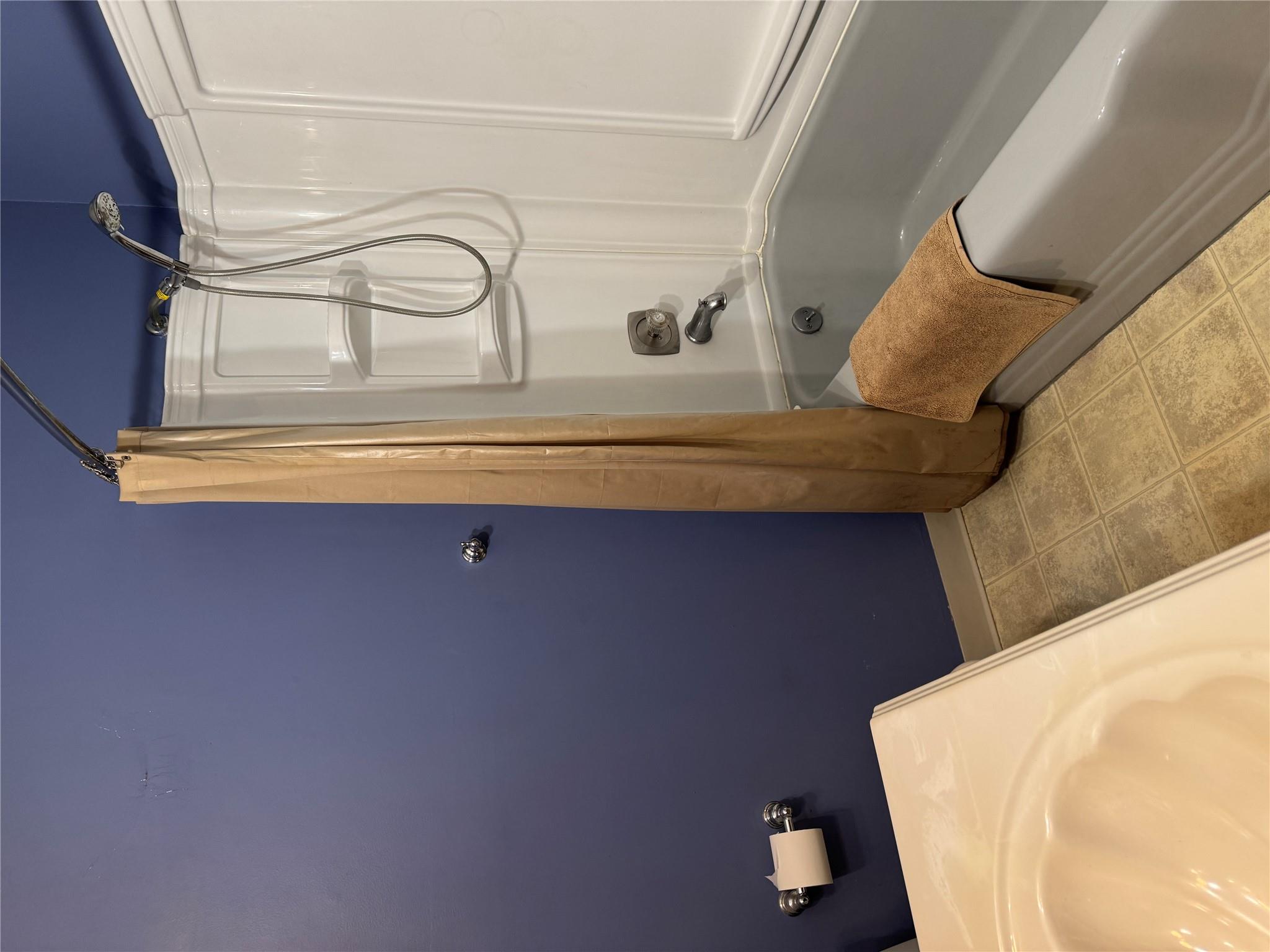 1905 Cortland Drive 19e Property Photo 13