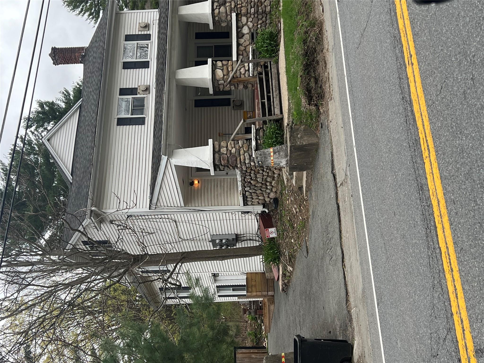 263 Kingston Ave Property Photo