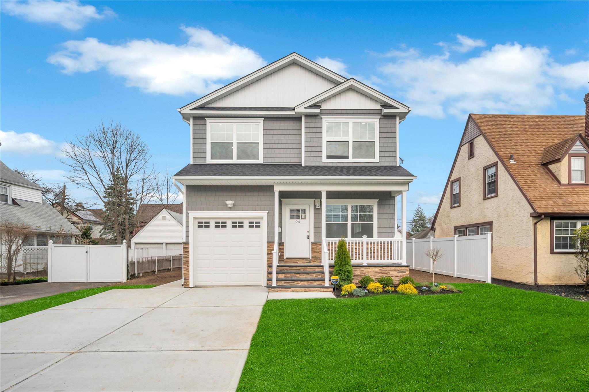 94 Manor Avenue Property Photo