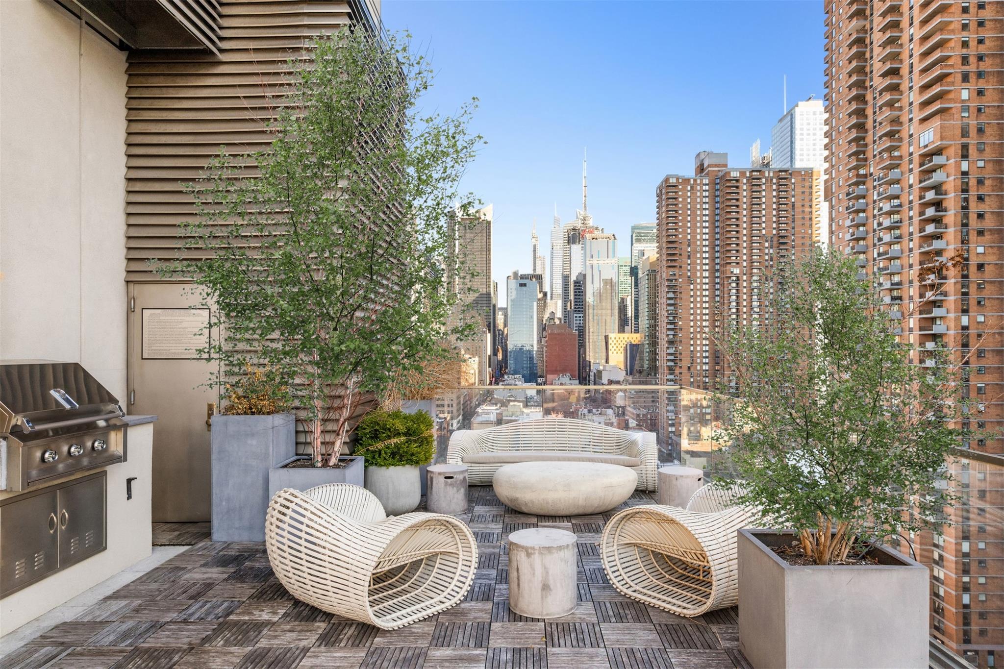 505 W 43rd Street 7e Property Photo