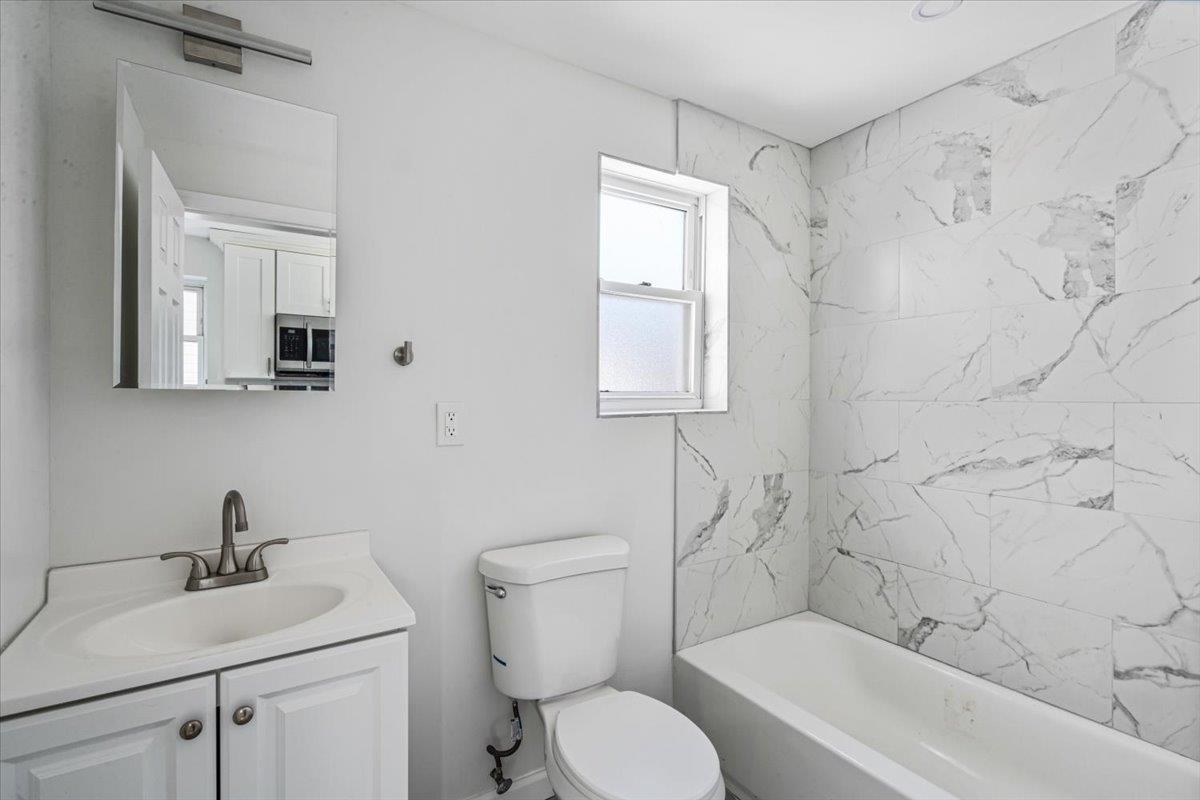 208 Princeton Street Property Photo 7