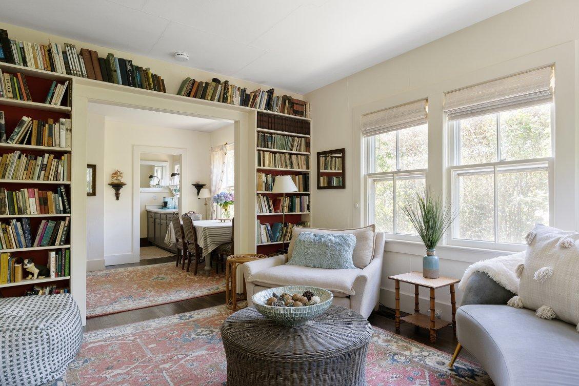10 Pleasant Lane Property Photo