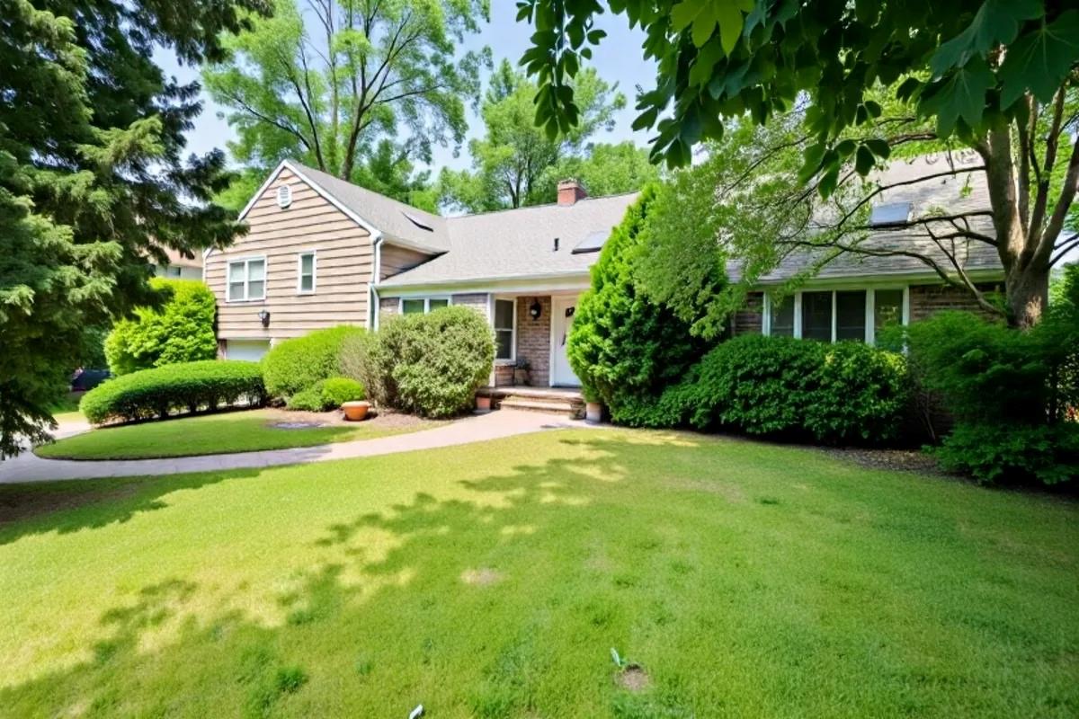 8 Sterling Place Property Photo