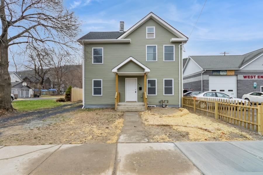 151 W Main Street Property Photo
