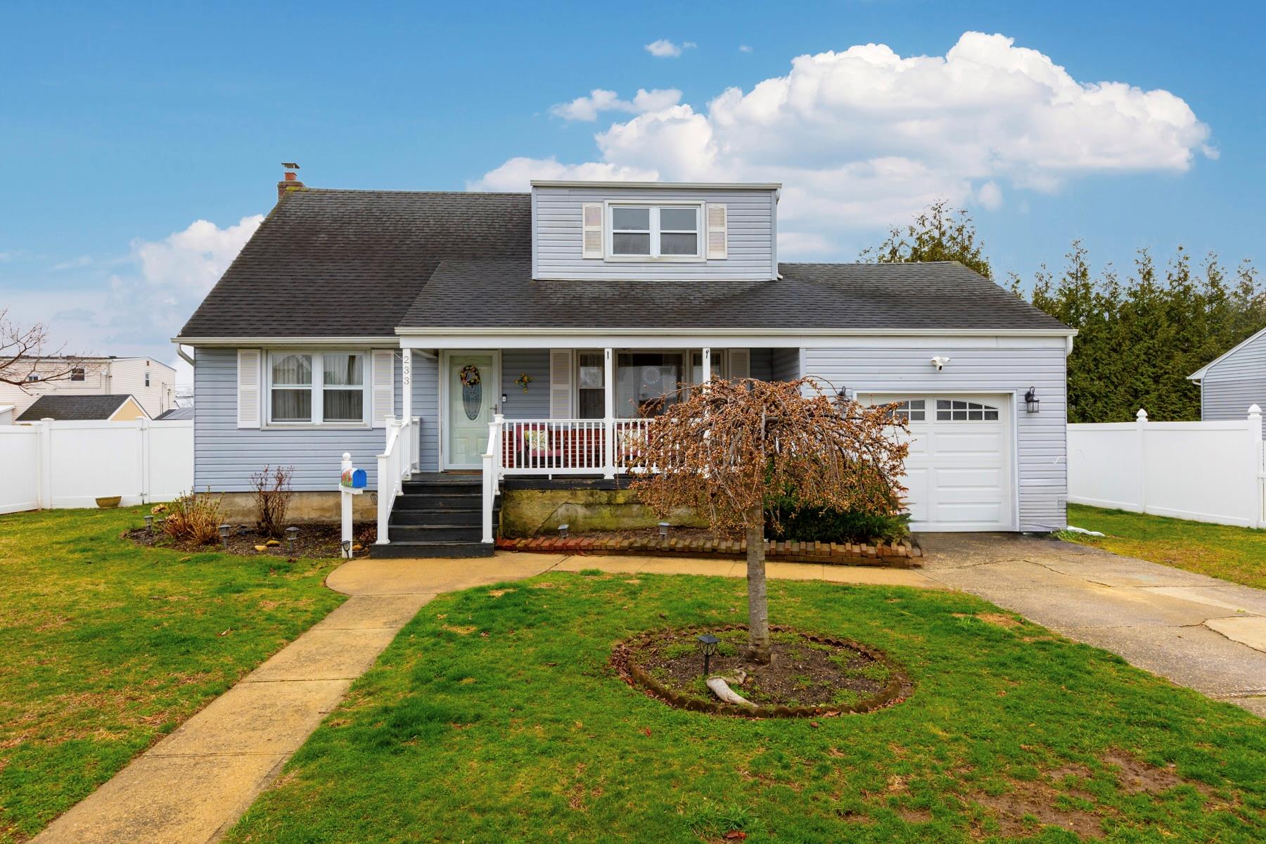 233 45th Street Property Photo