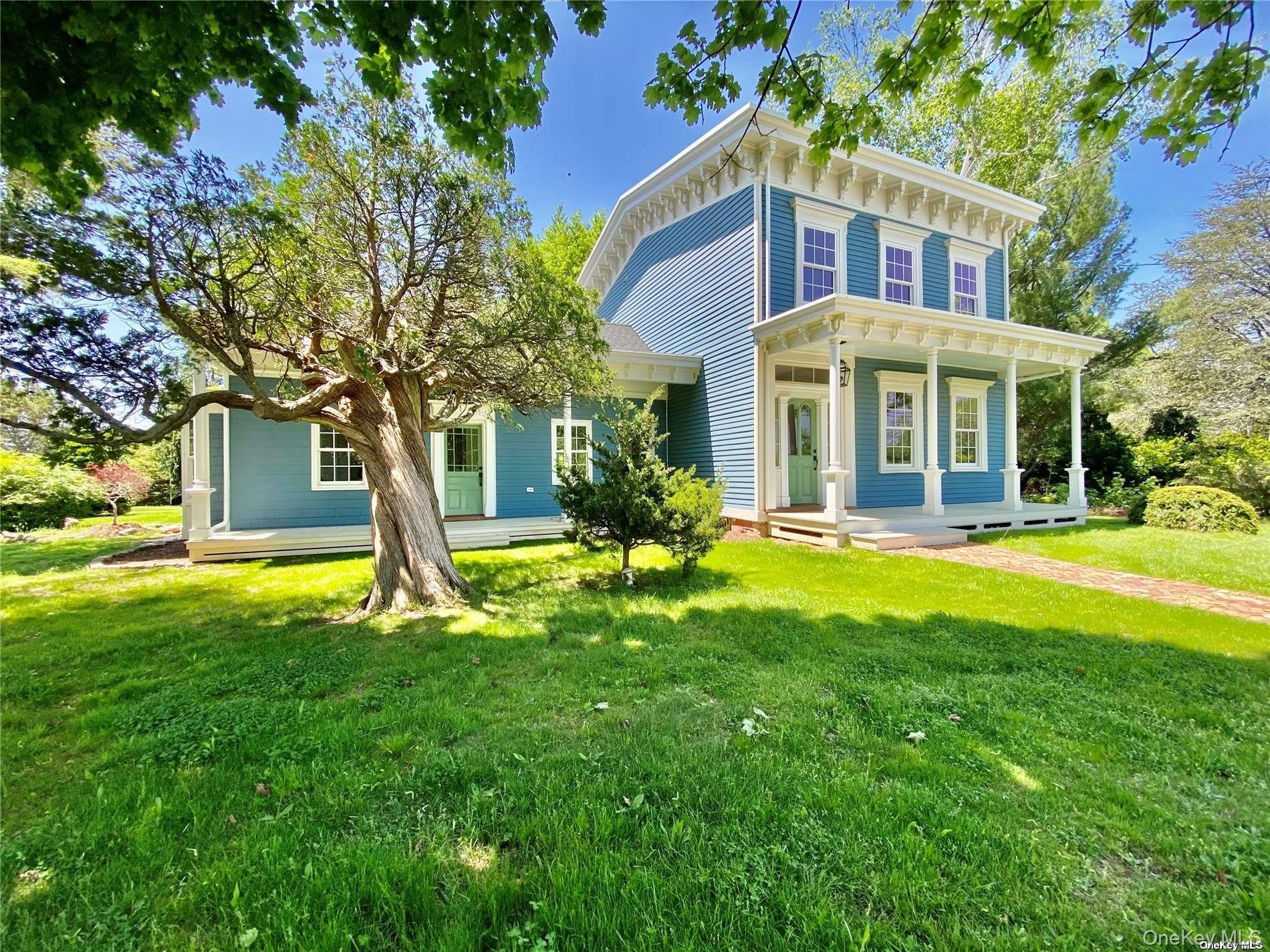 1685 Peconic Lane Property Photo 3