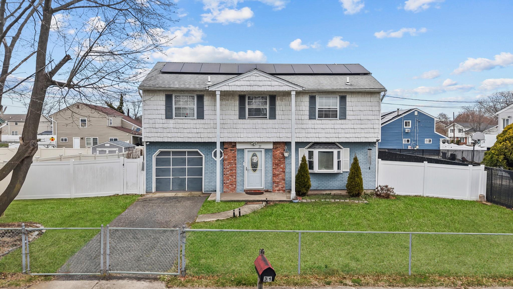 31 Olive Street Property Photo
