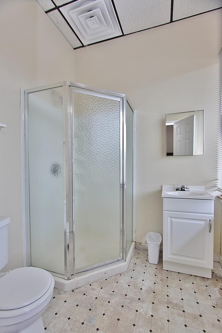 451 Washington Avenue Extension Property Photo 7