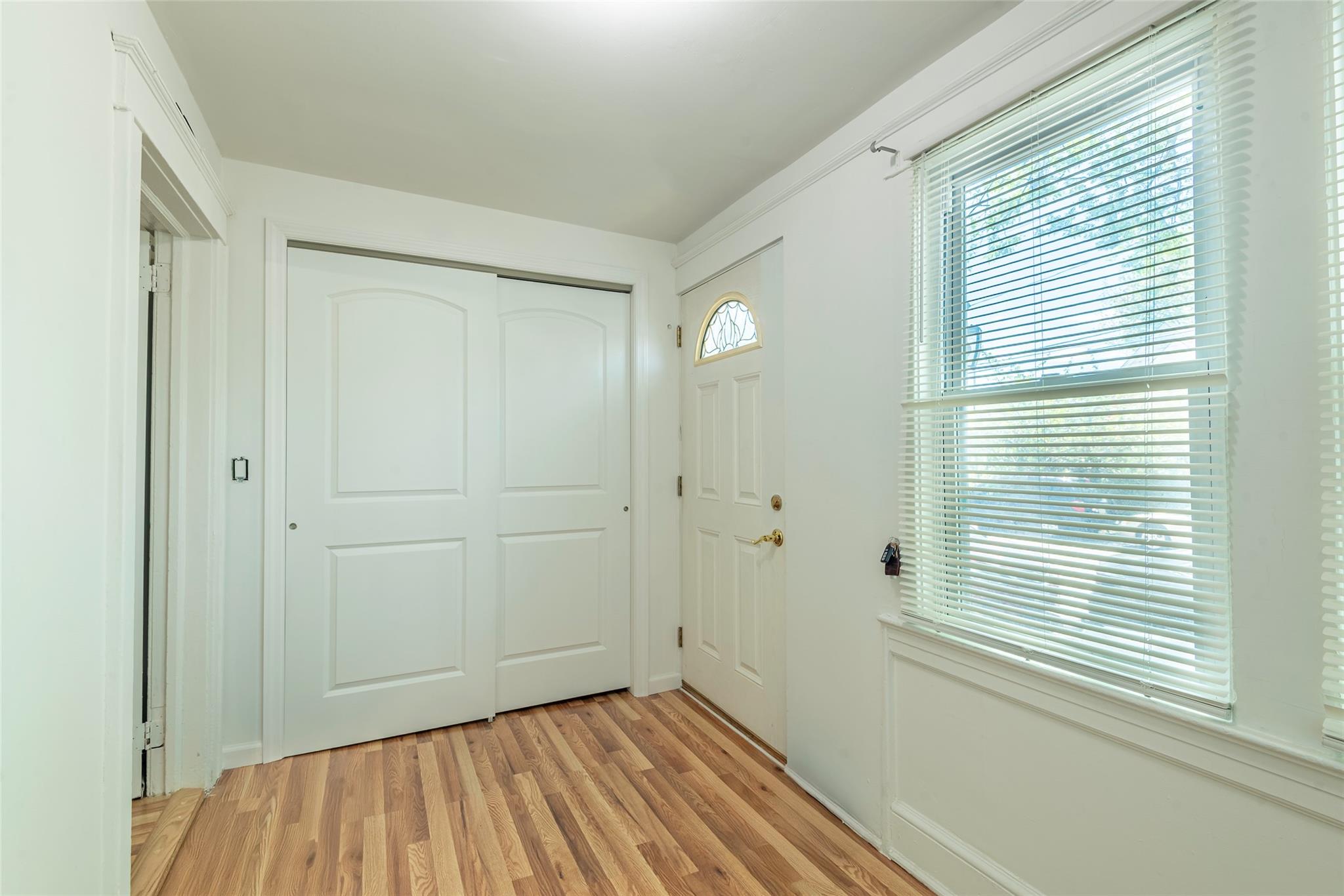 106 S 10 Street Property Photo 6