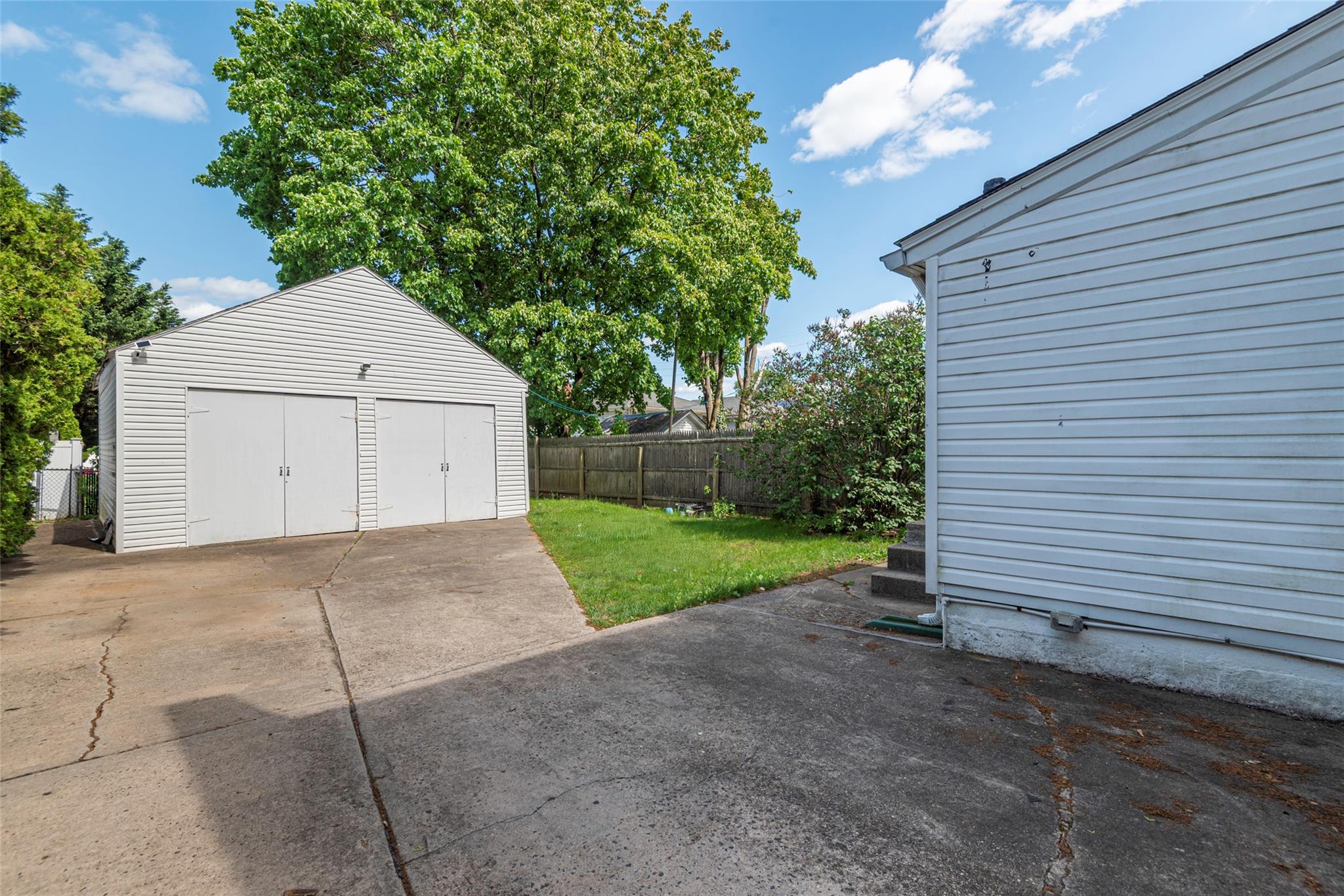 106 S 10 Street Property Photo 37