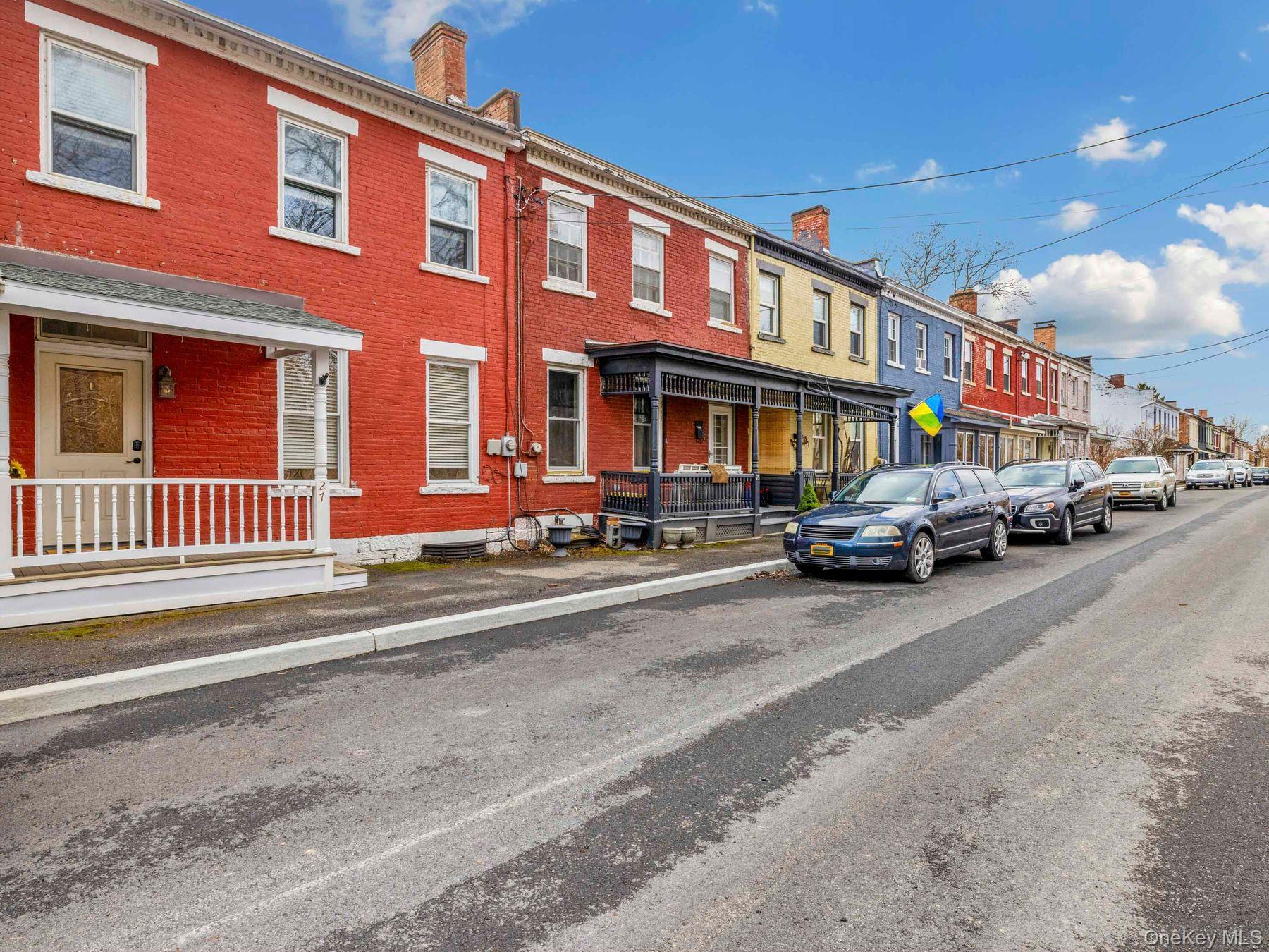 27 Brick Row Property Photo 1