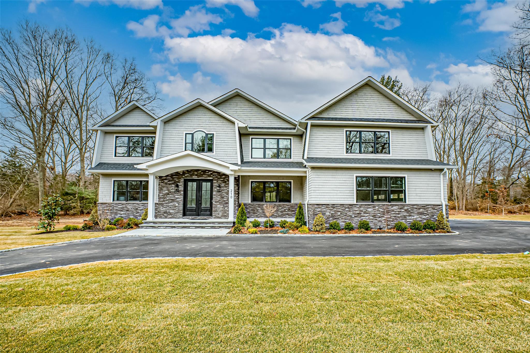 210 Laurel Lane Property Photo