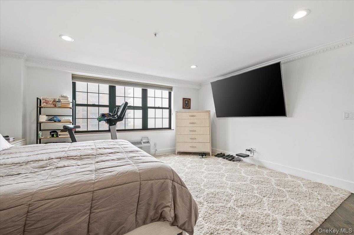 26 W Broadway 505 Property Photo 18