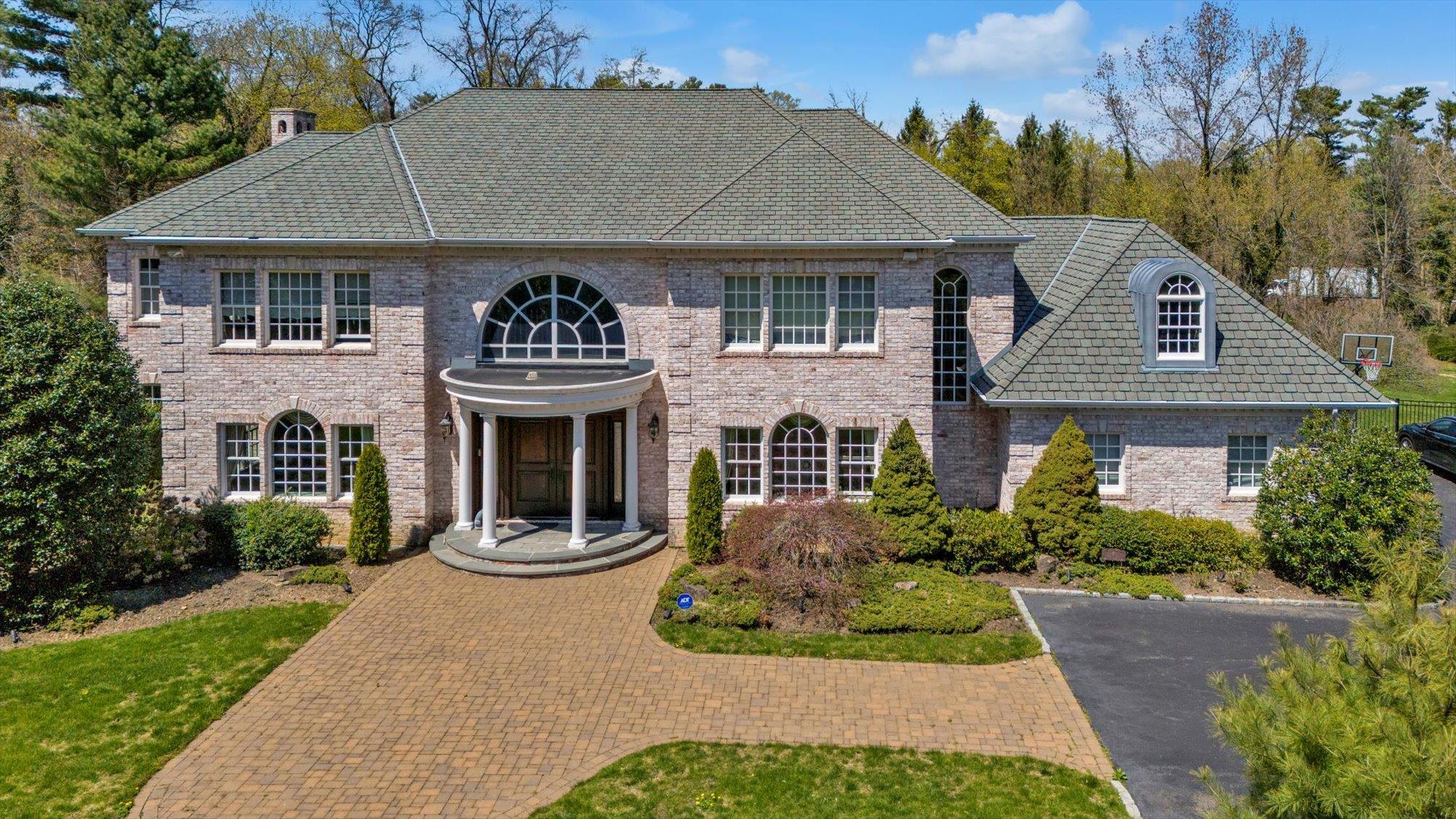 8 Norgate Road Property Photo