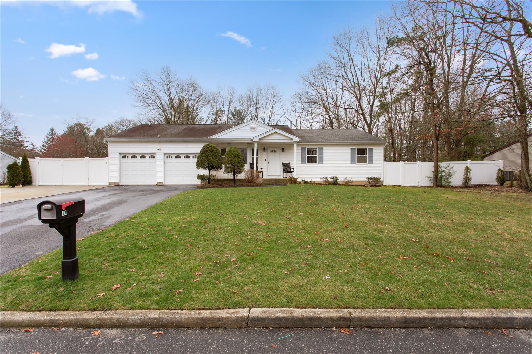 17 Pine Cone Lane Property Photo