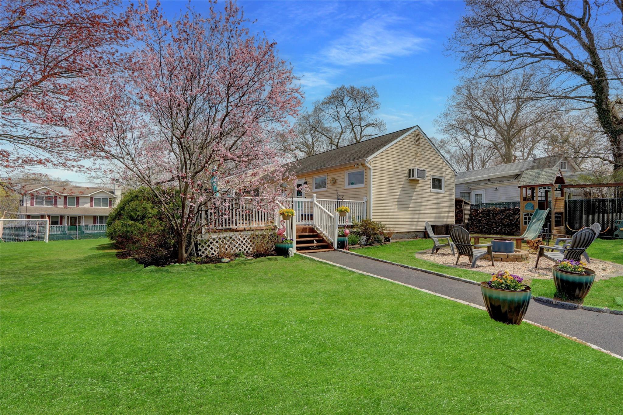 4 Atlantic Drive Property Photo