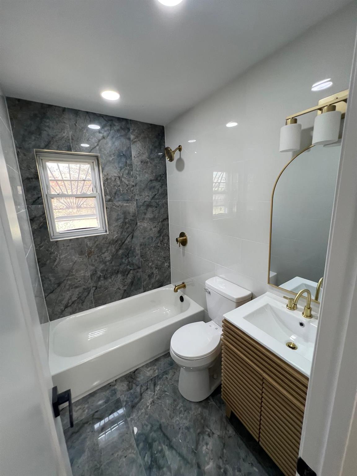 121 Legion Street Property Photo 6