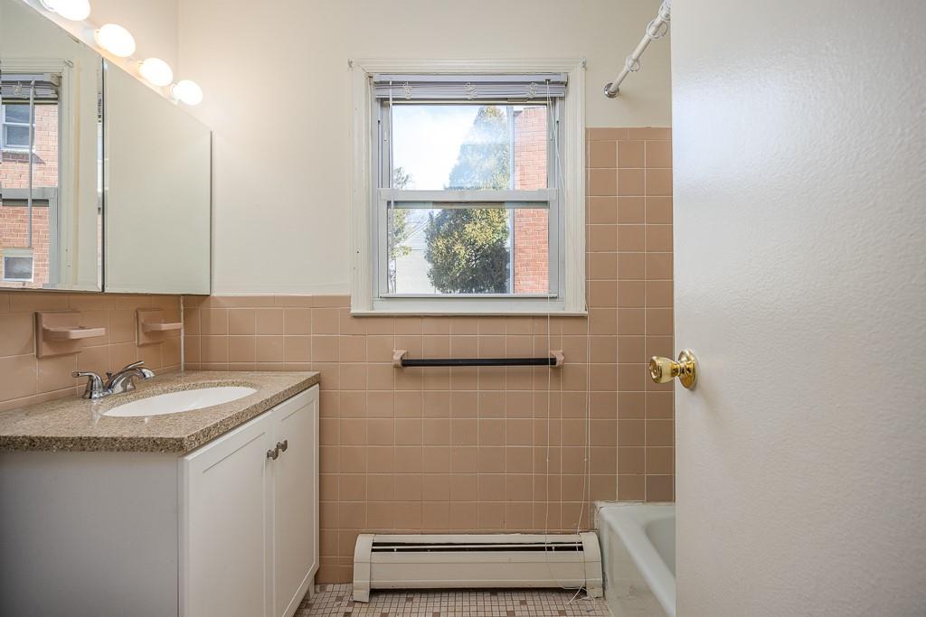 15 Revere Ct 2501 Property Photo 12