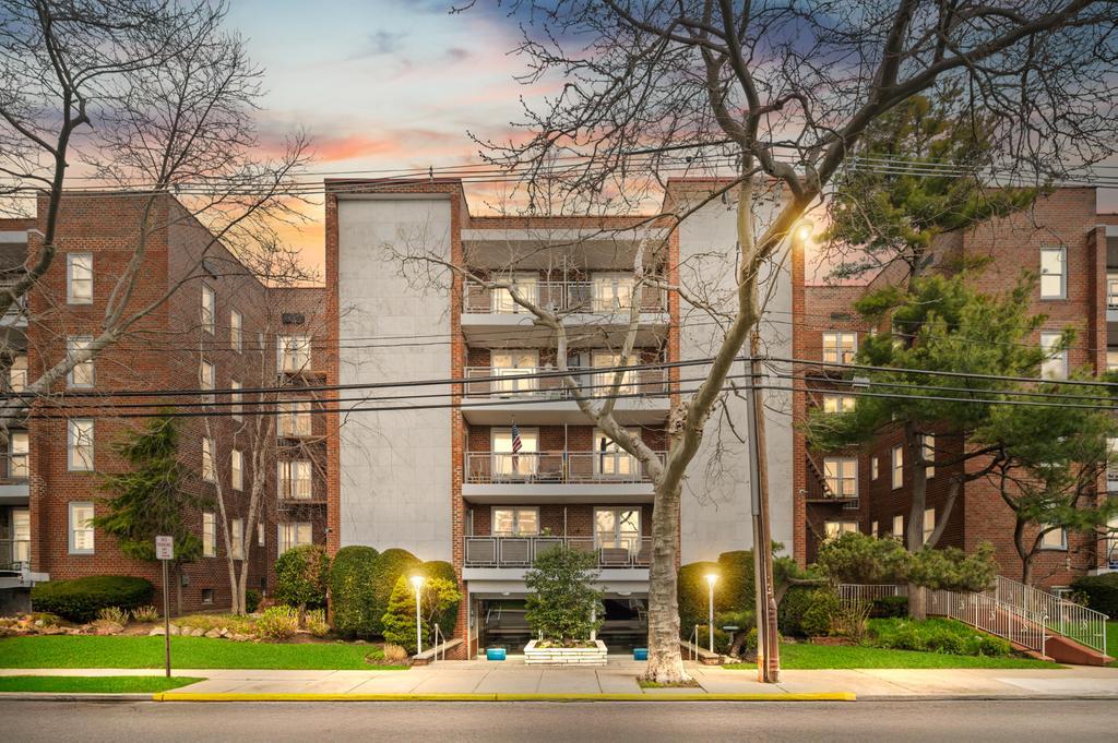 100 Brooklyn Avenue 2e Property Photo