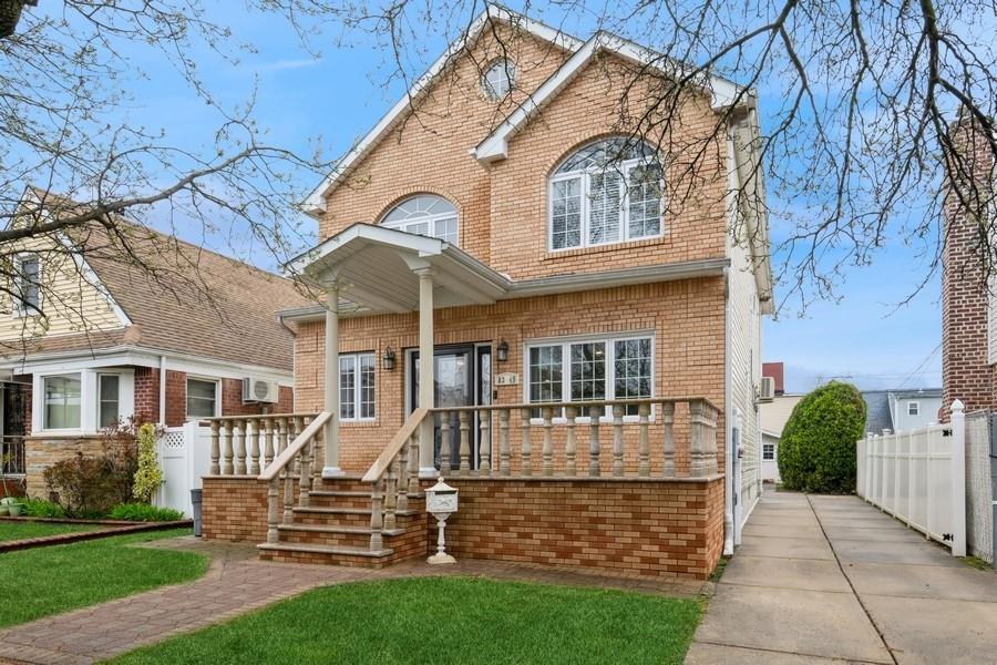 8349 250th Street Property Photo
