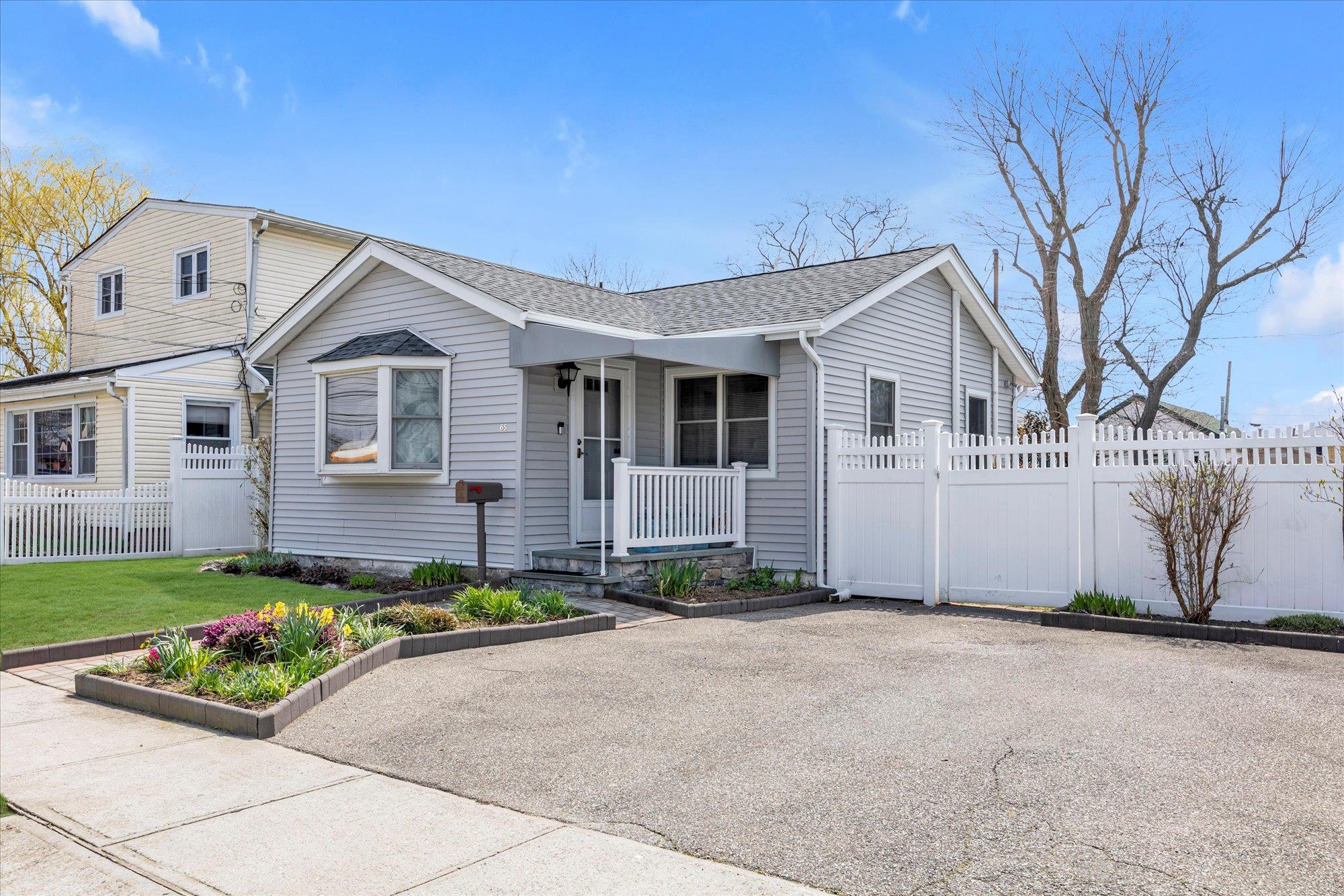 65 Sagamore Road Property Photo