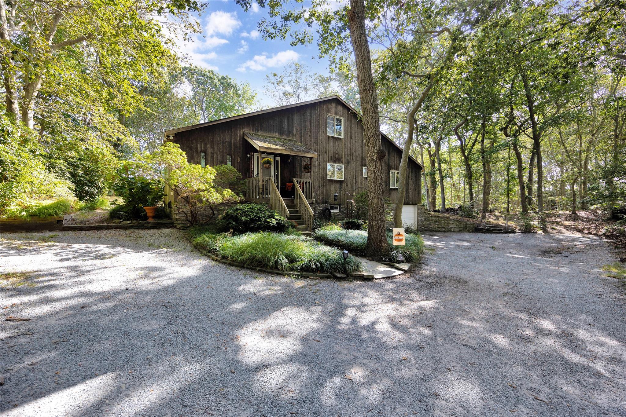 18 Warner Ct. Property Photo
