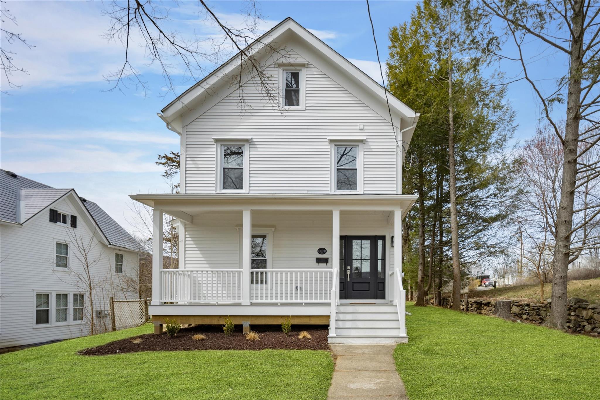 32 Elm St Property Photo
