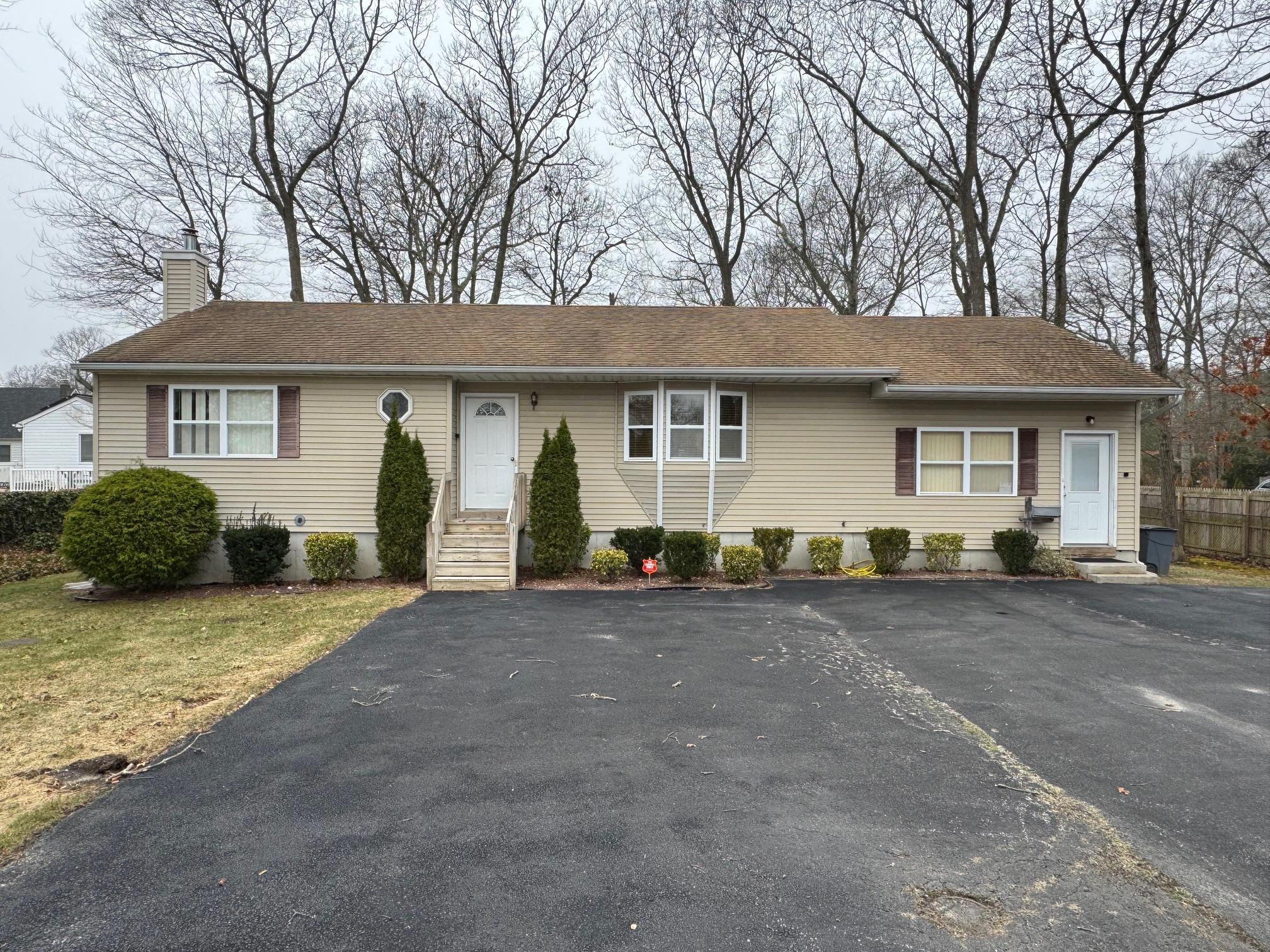 1343 William Floyd Parkway Property Photo