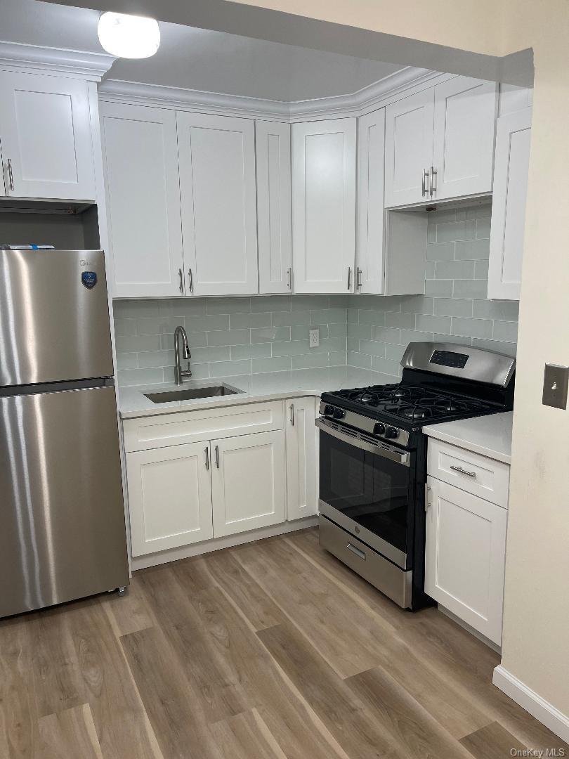 89-15 Parsons Boulevard 11d Property Photo 3