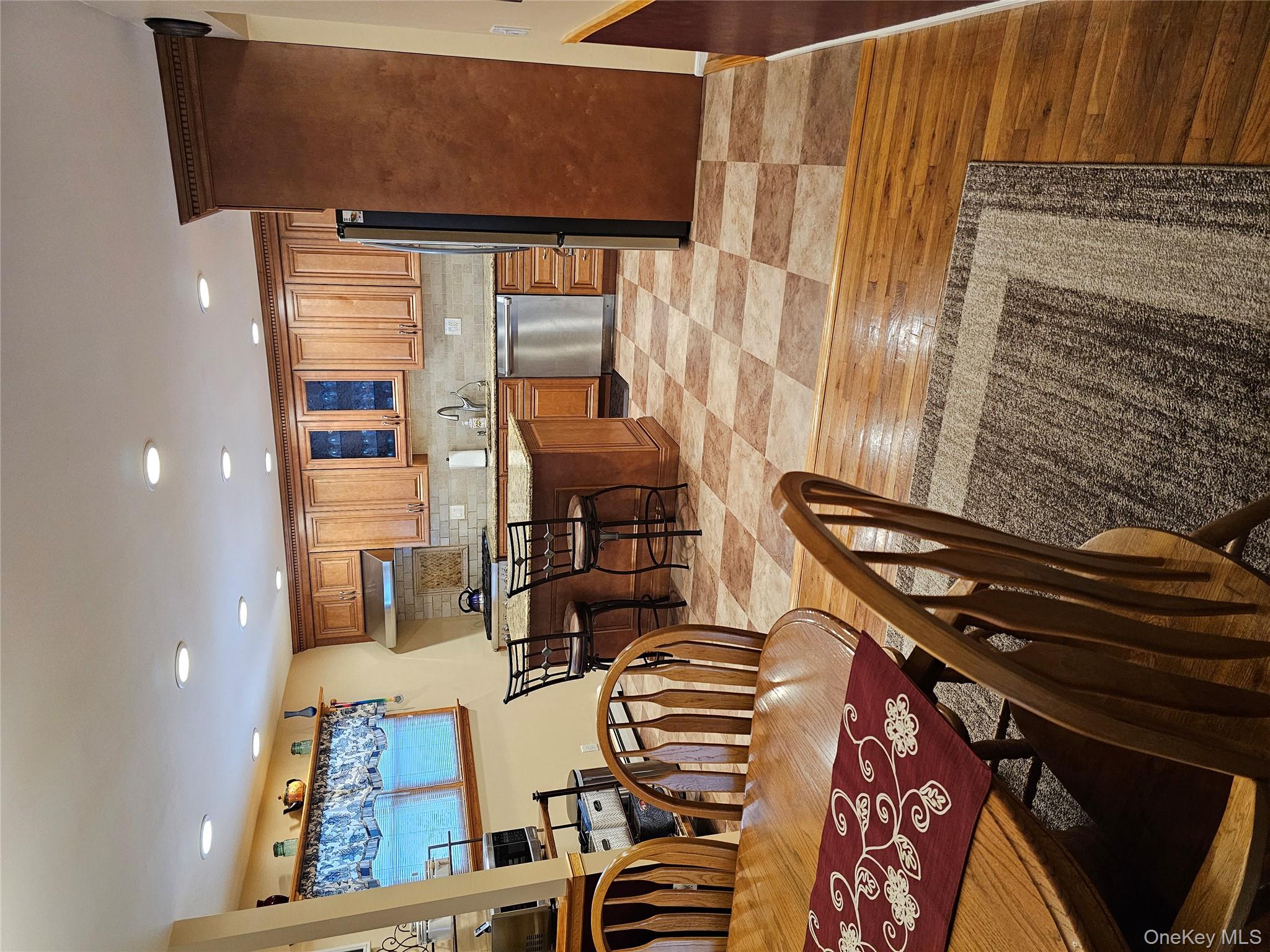 21 Godfrey Avenue Property Photo 4