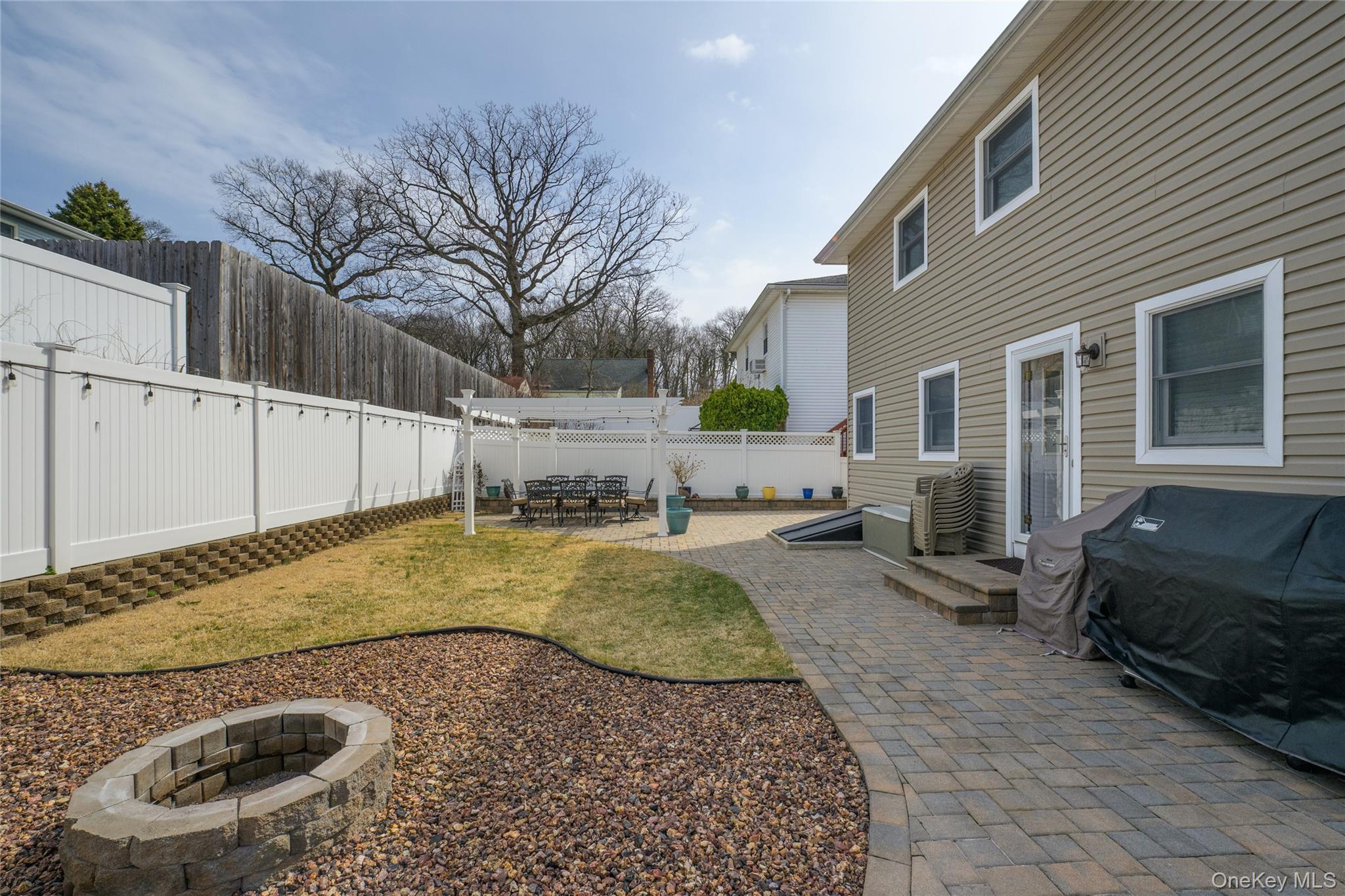 21 Godfrey Avenue Property Photo 19