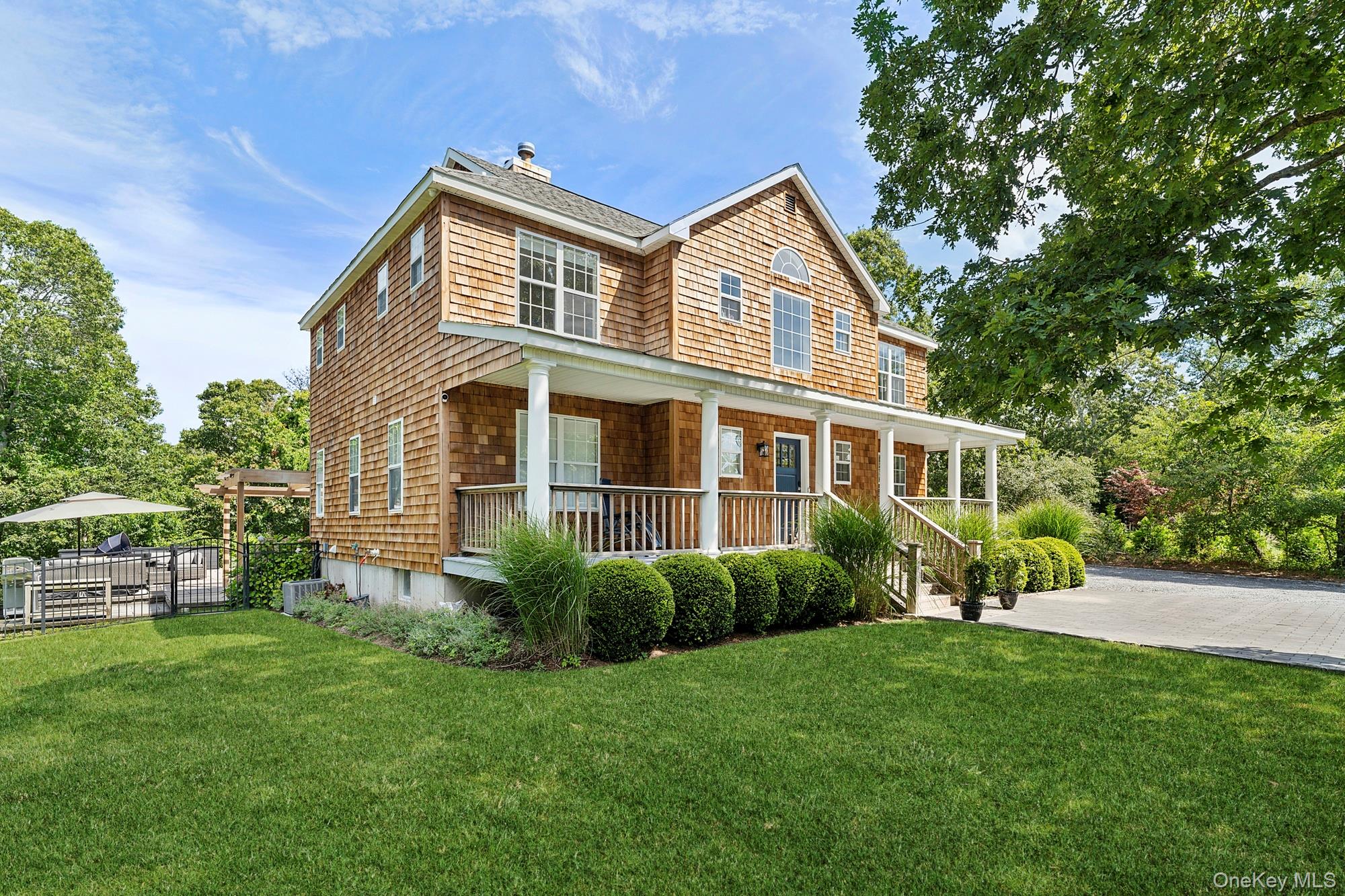 71 Old Canoe Place Road Property Photo 3