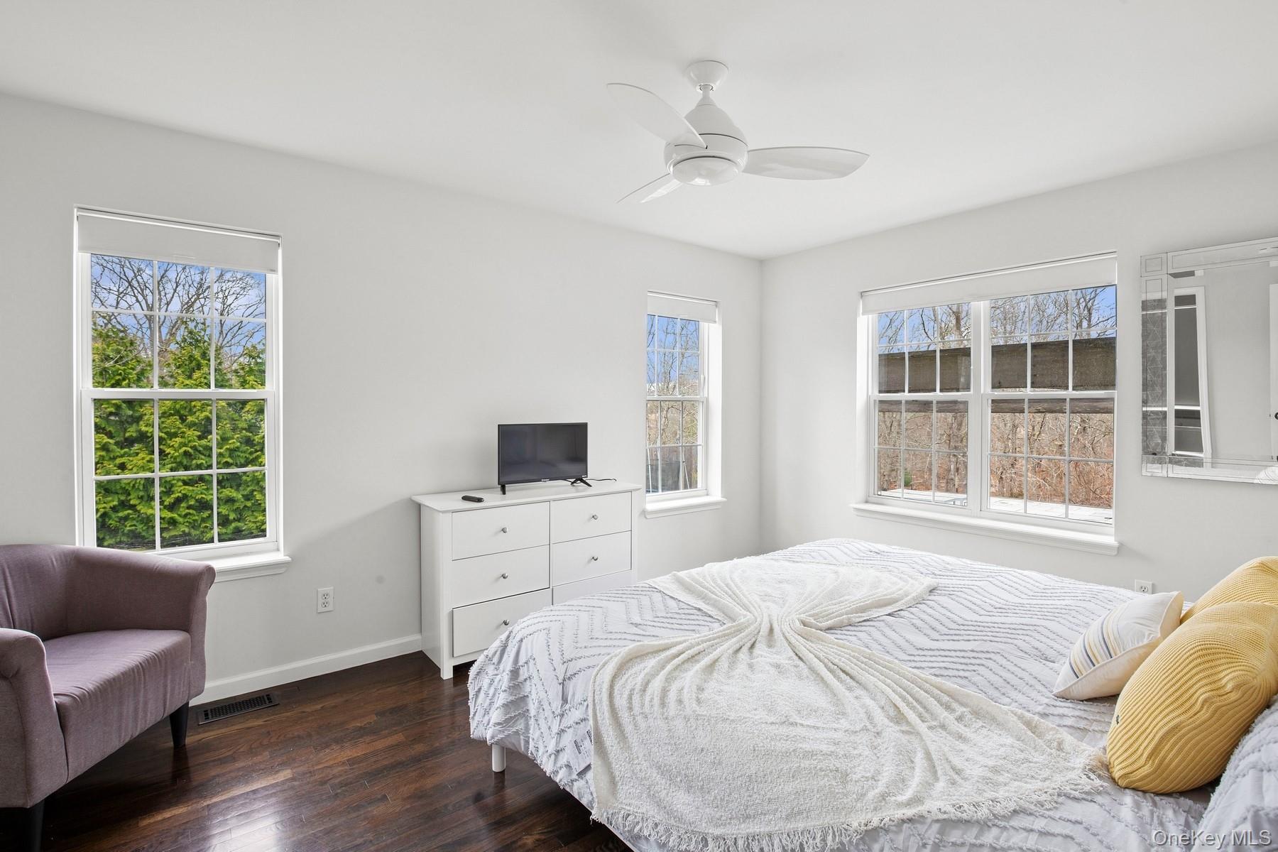 71 Old Canoe Place Road Property Photo 14