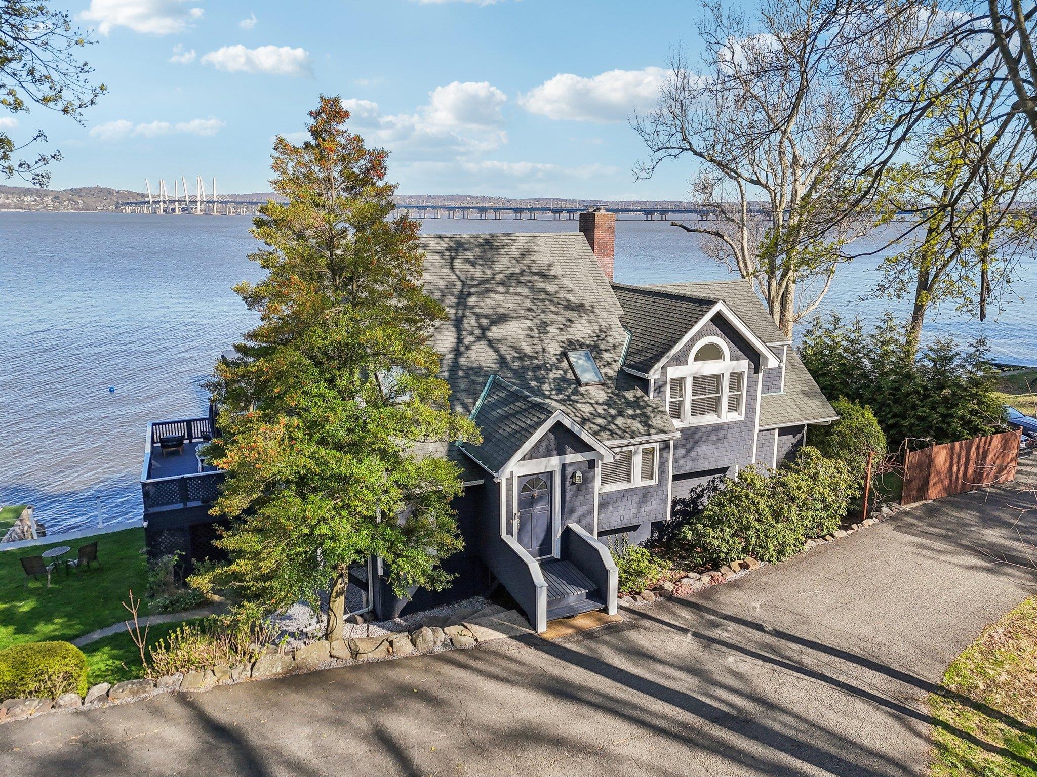 2 Washington Avenue Property Photo