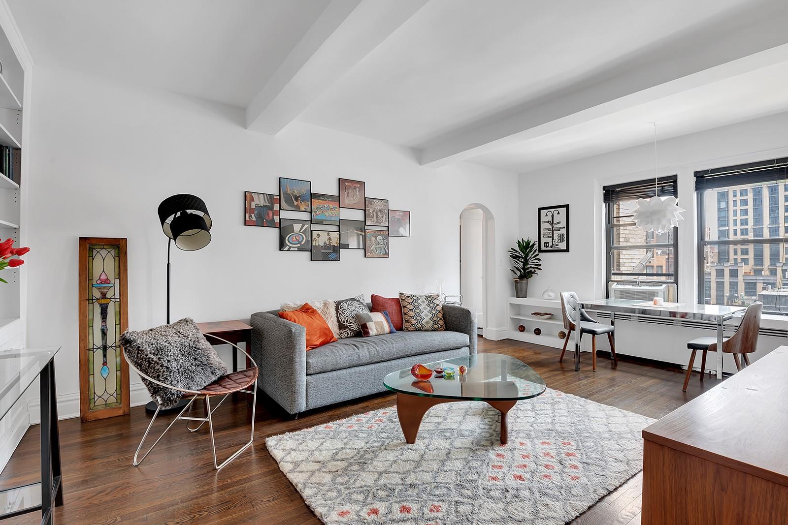 319 East 50th 12g Property Photo