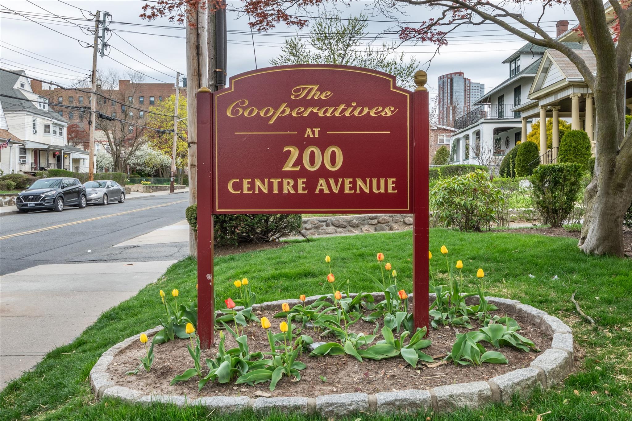 200 Centre 1c Property Photo