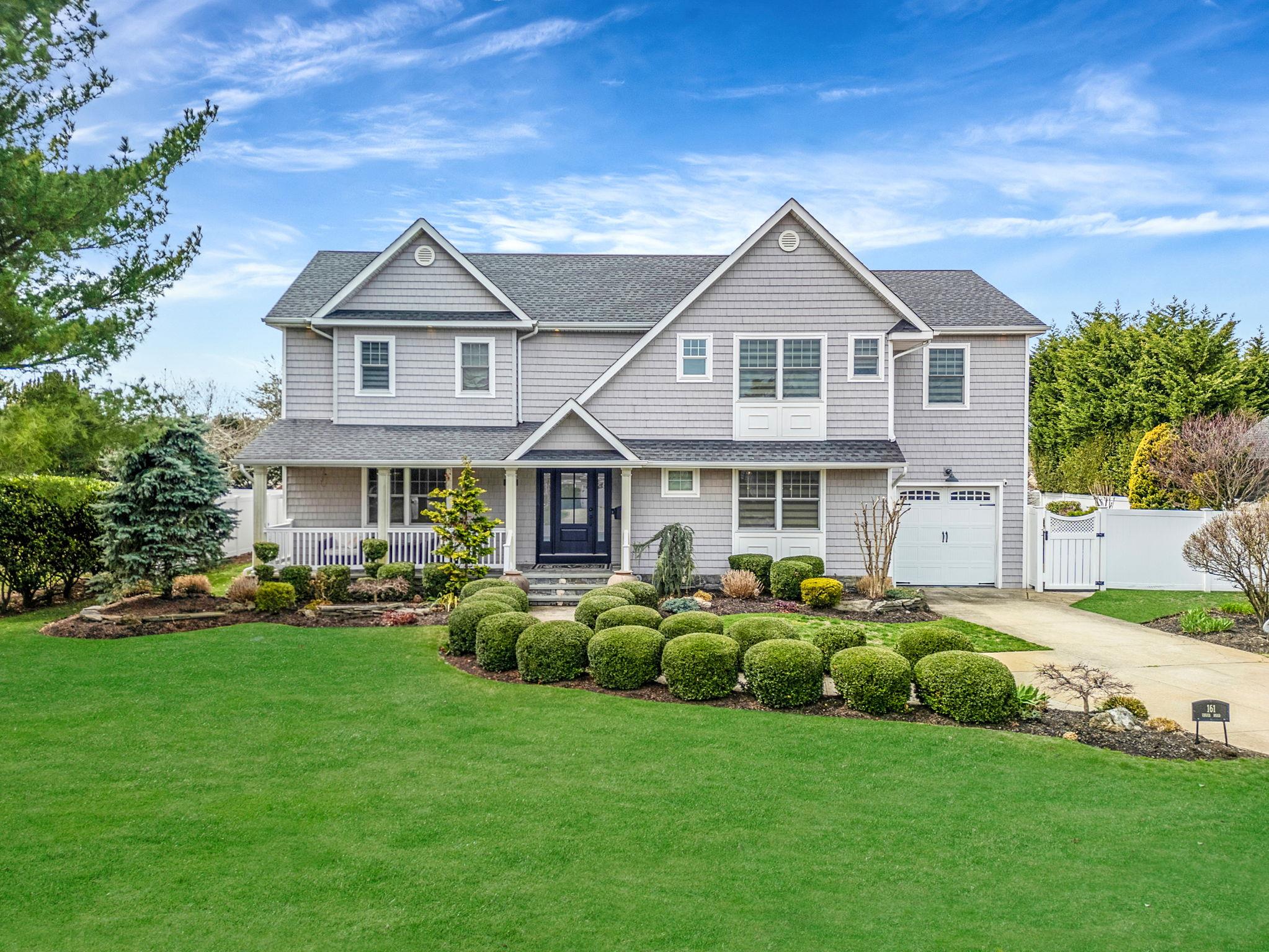 161 Unqua Road Property Photo
