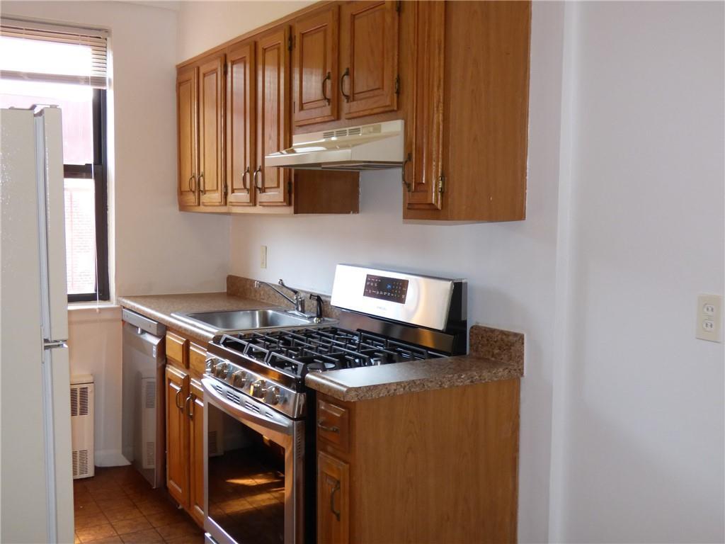 142 Garth Road 5w Property Photo