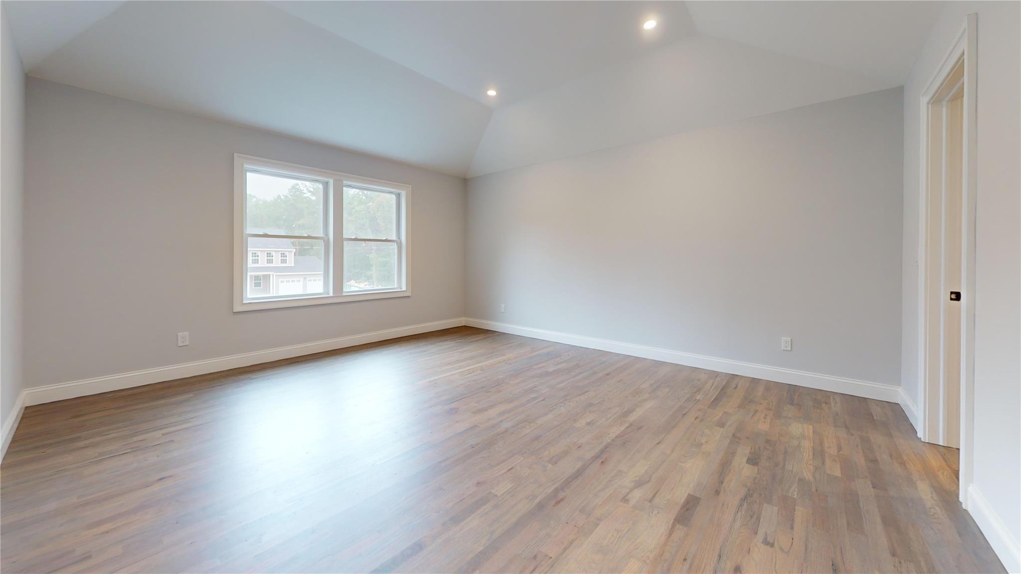 111 Currans Road Property Photo 15