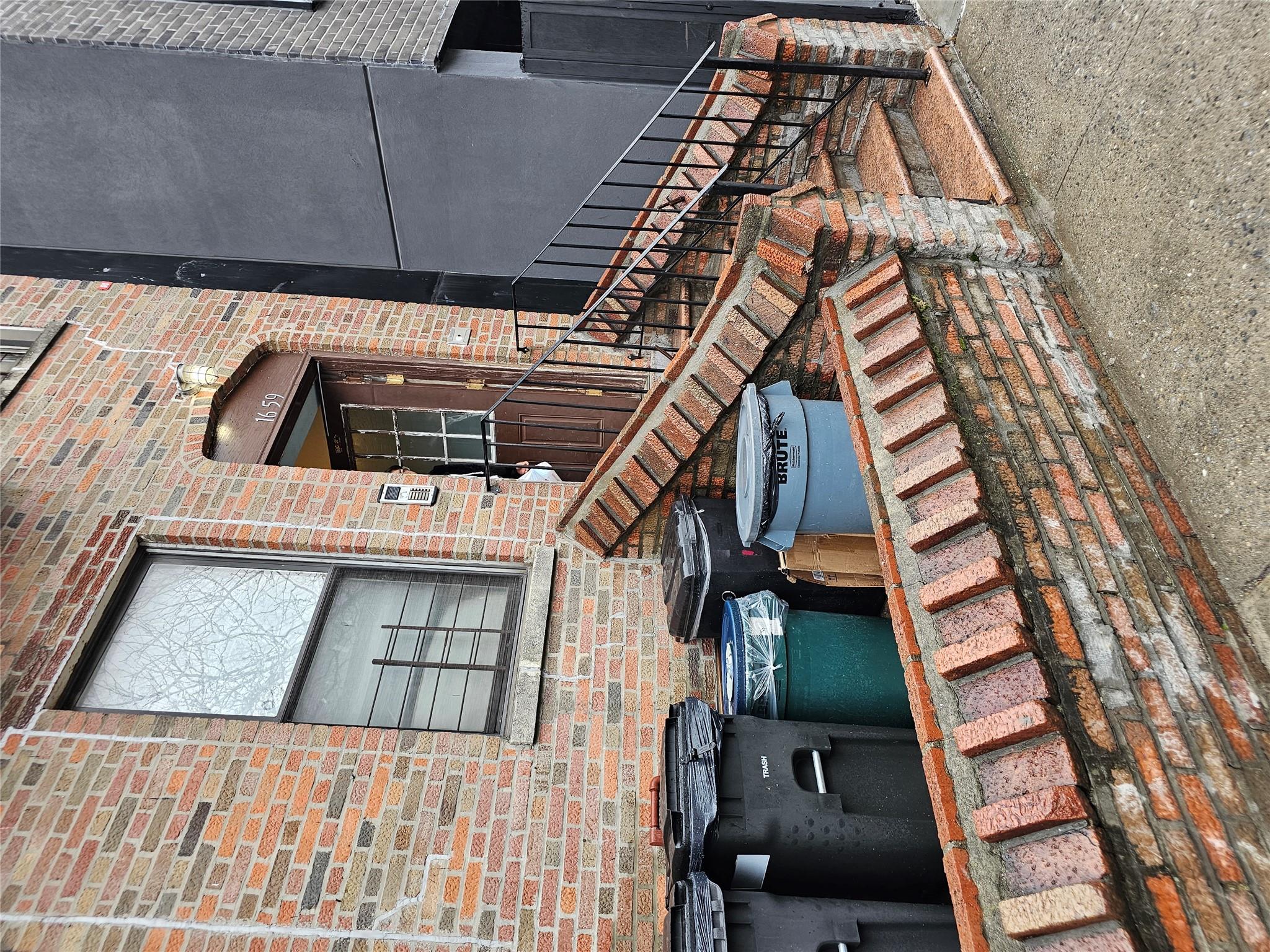 16-59 Summerfield Street Property Photo