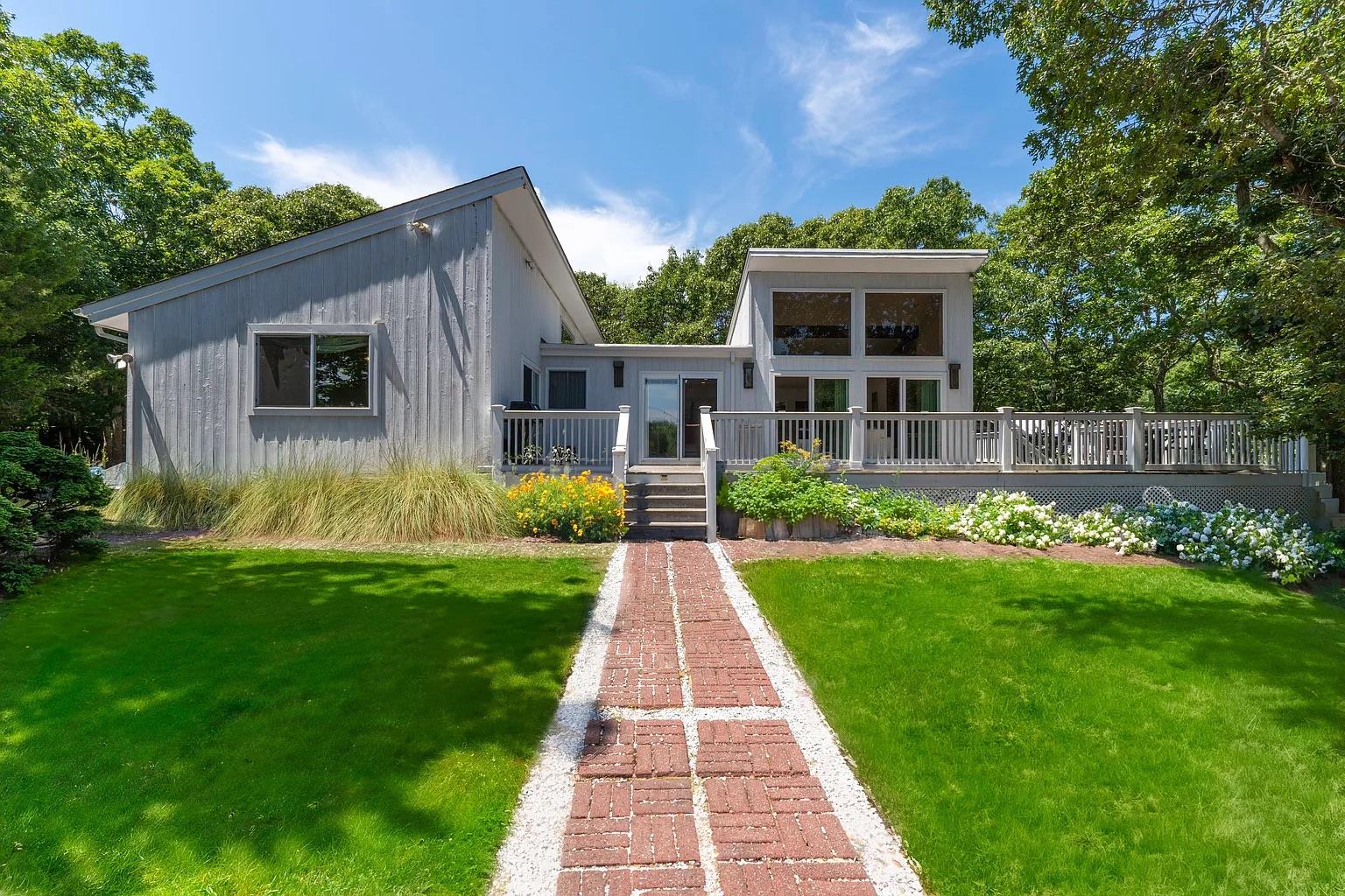 1 Monument Lane Property Photo