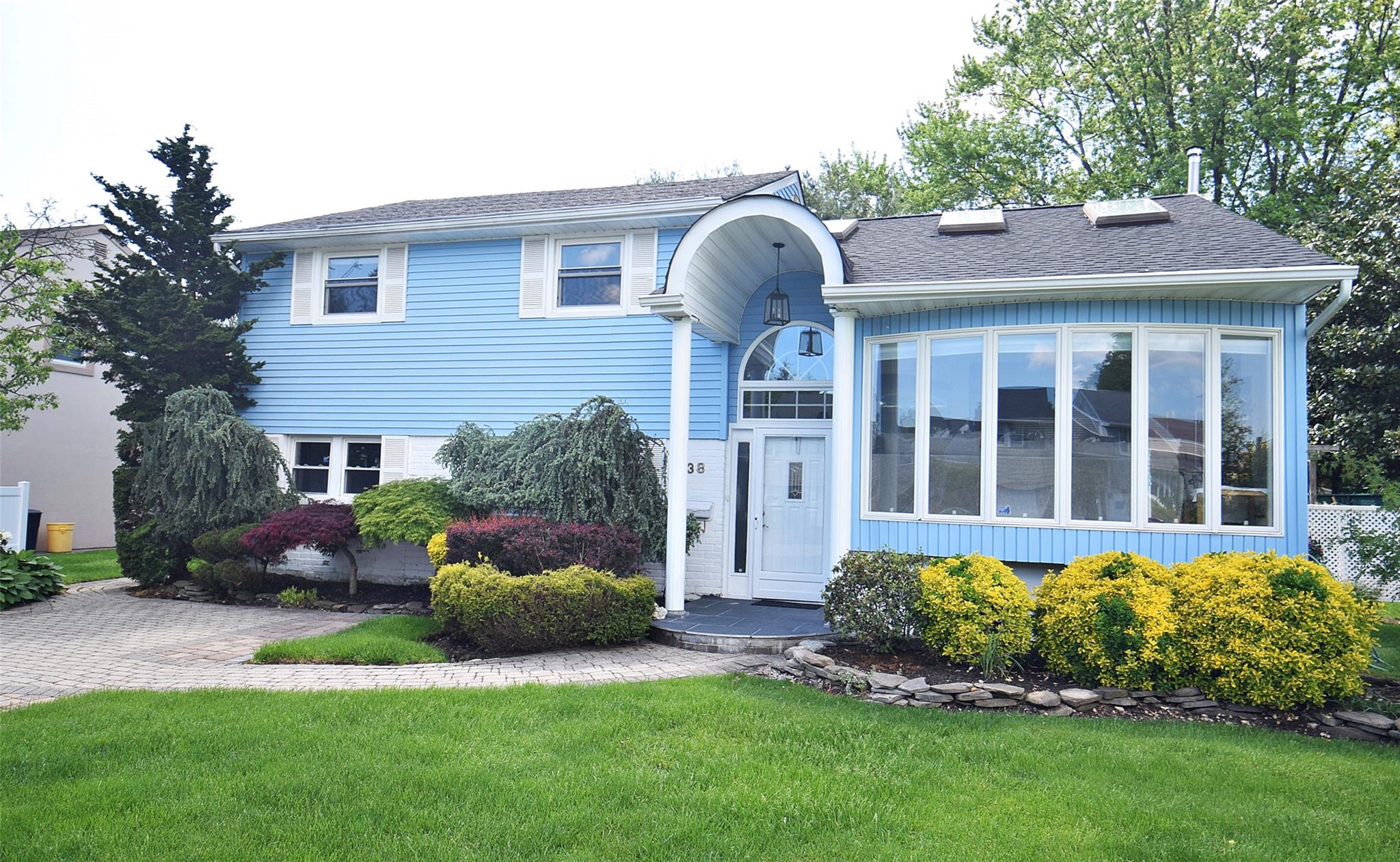 38 Loretta Drive Property Photo