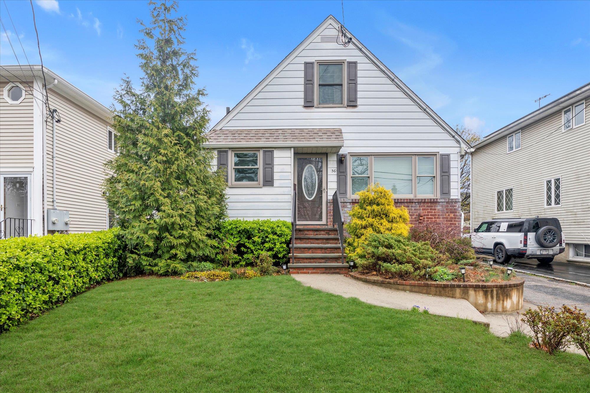 36 Graywood Road Property Photo