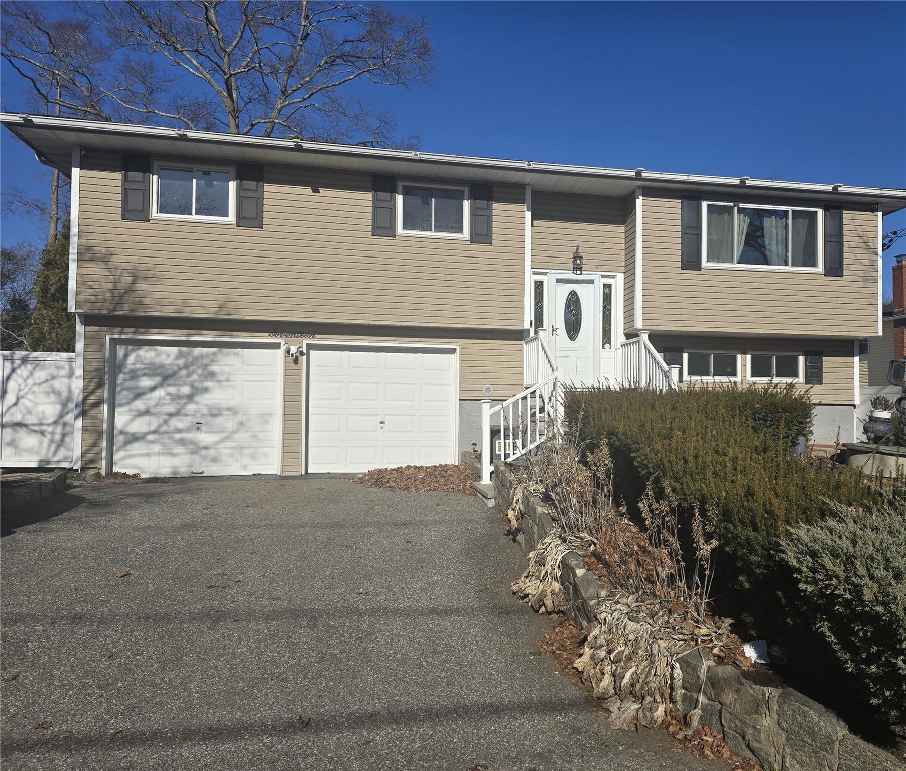 17 Lantern Street Property Photo