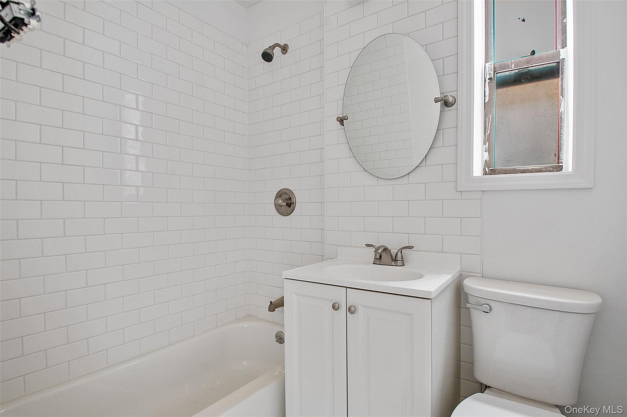 495 E 178th Street 4f Property Photo 5