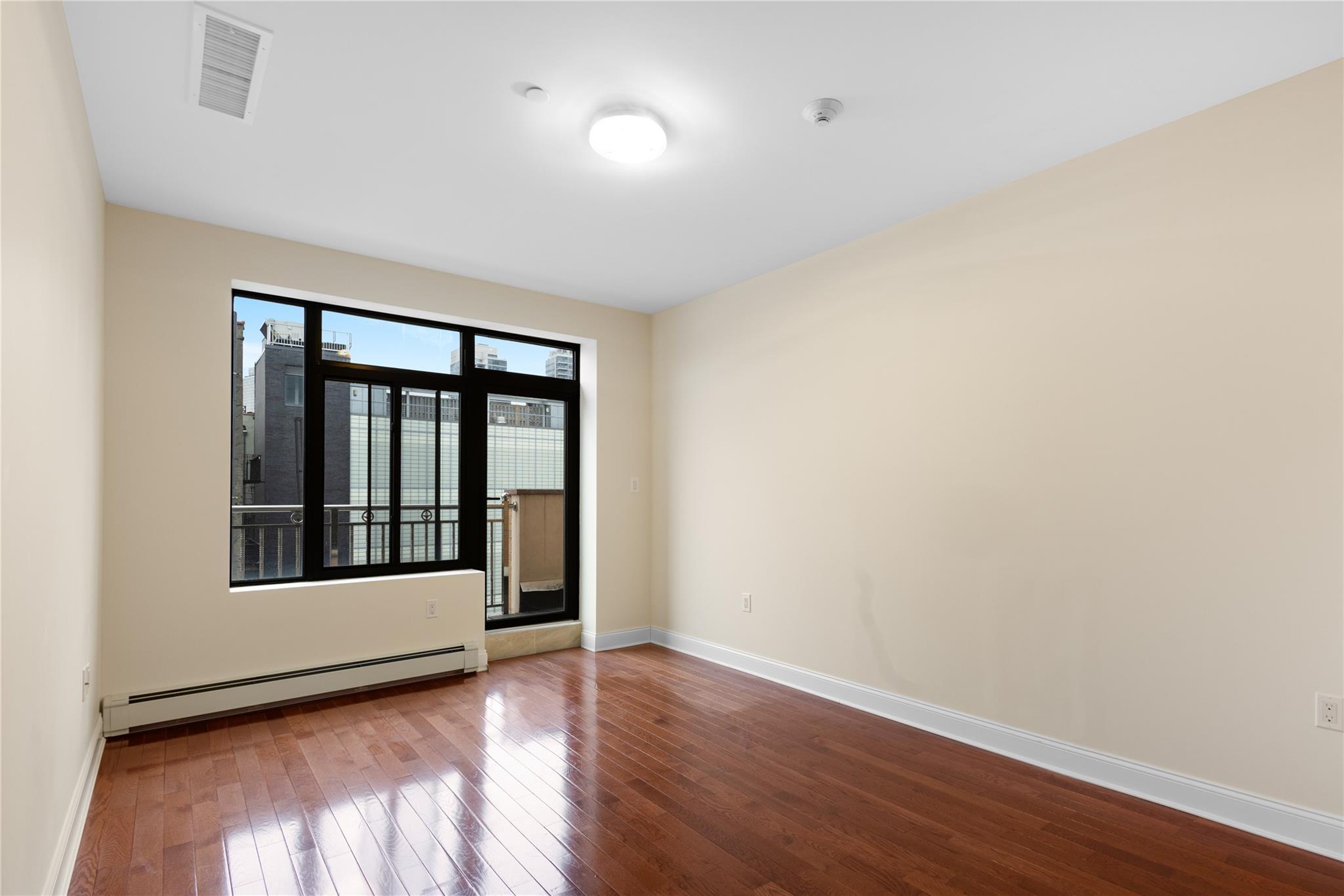 62 N 9th 3a Property Photo