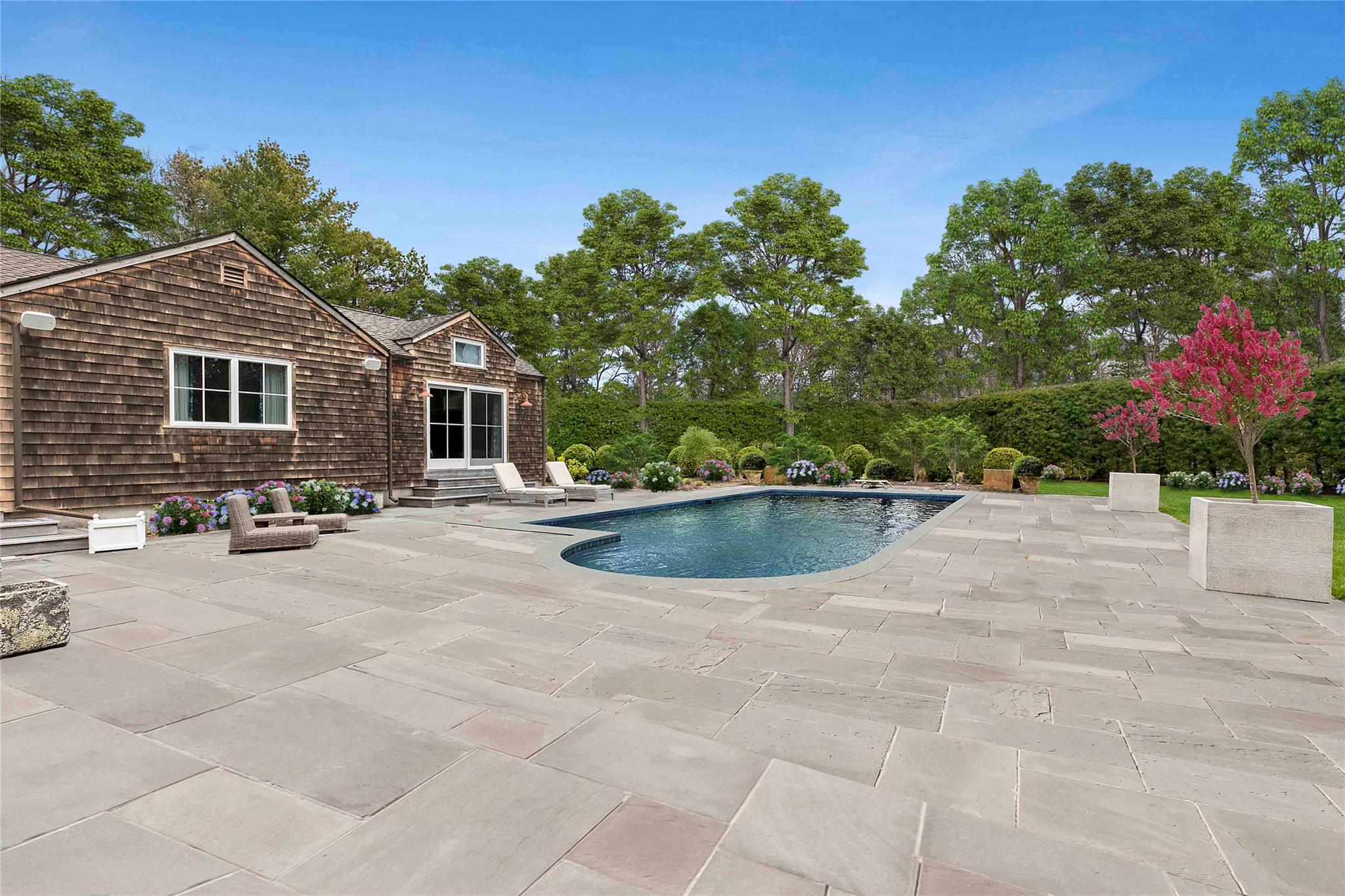 9 Woodland Avenue Property Photo