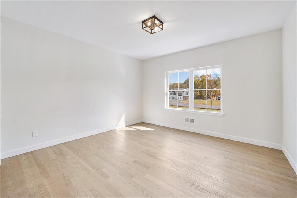 7 Morrow Court Property Photo 13