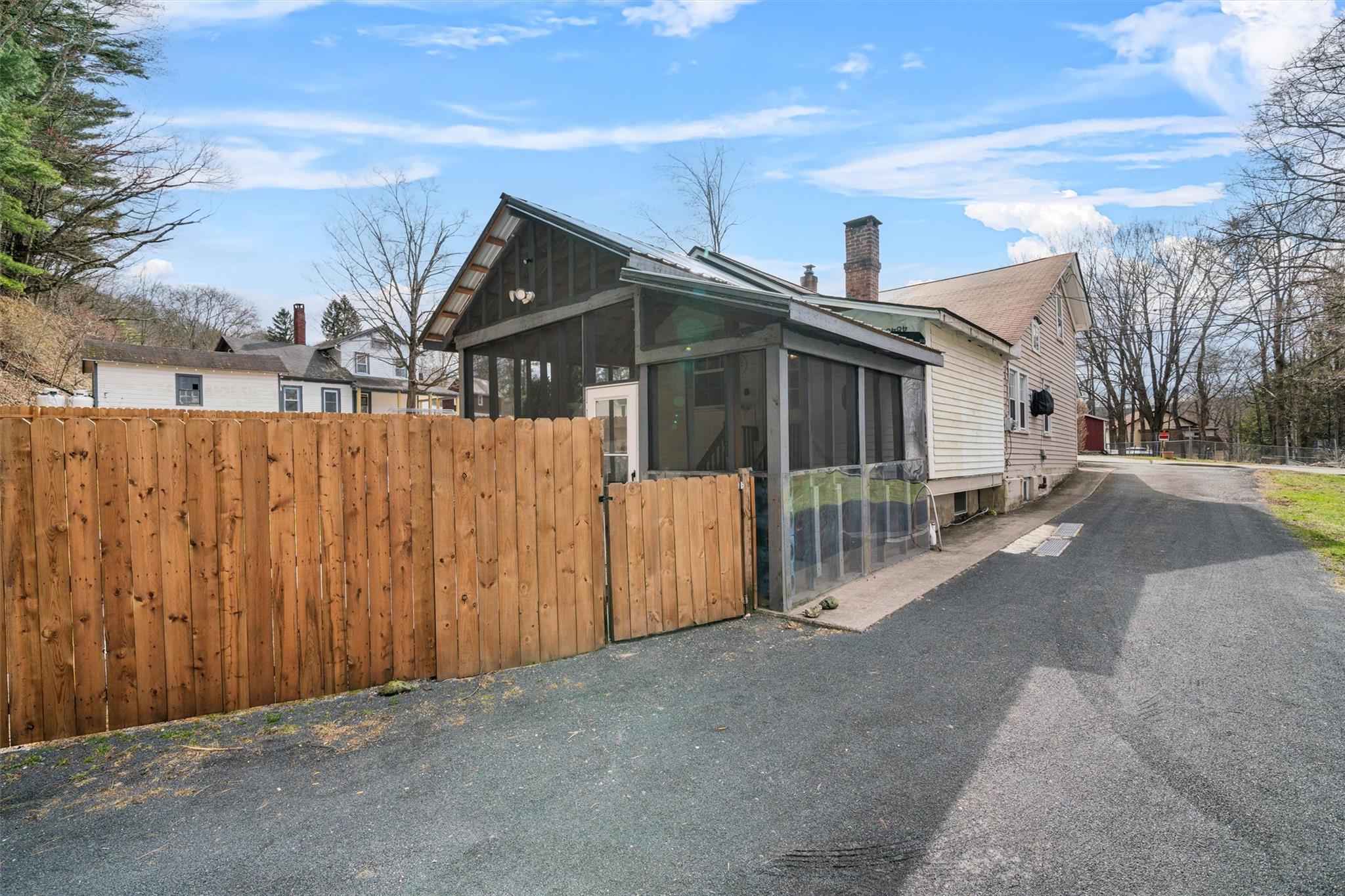 274 Canal Street Property Photo 29
