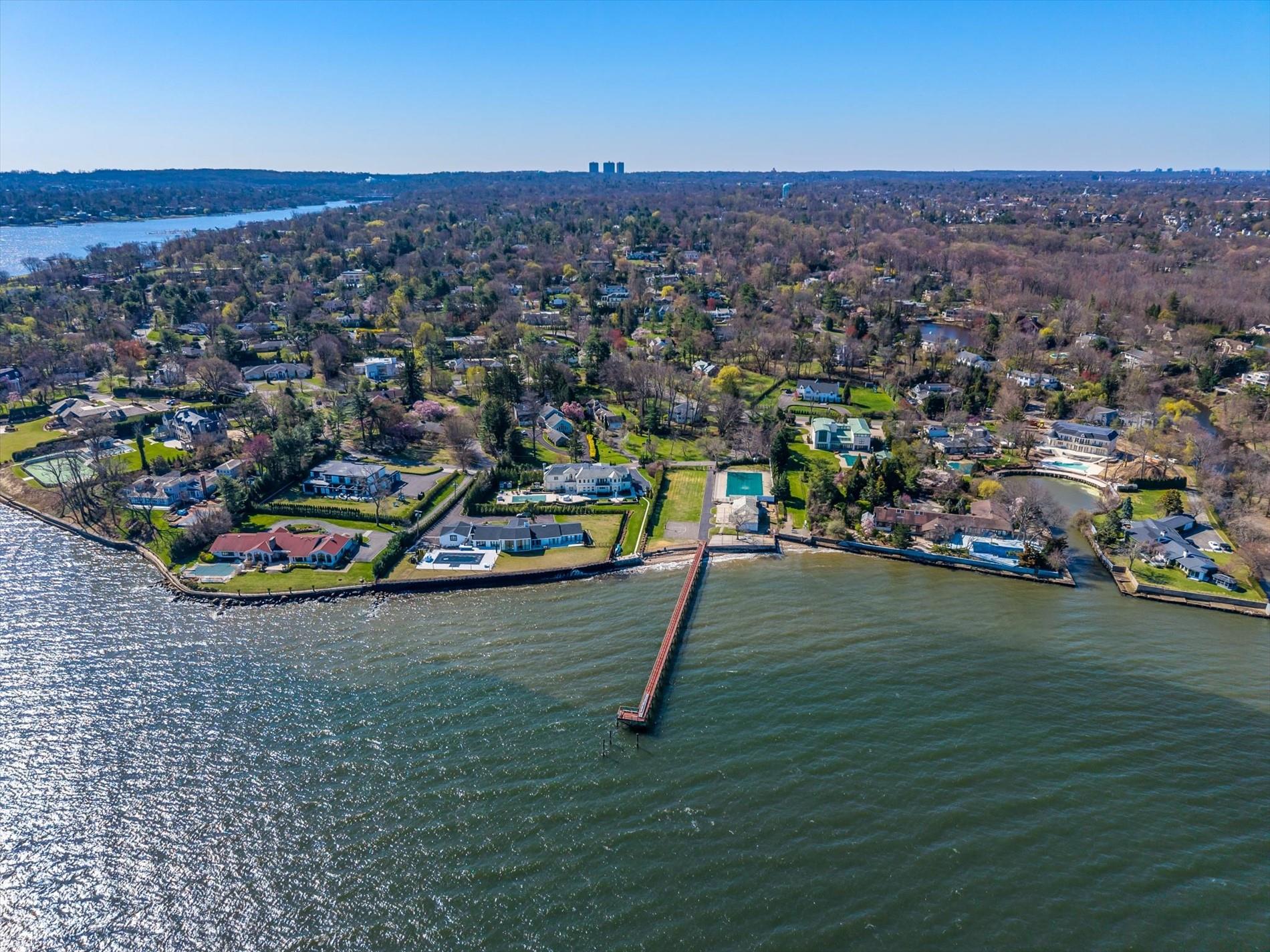 33 Harbour Road Property Photo
